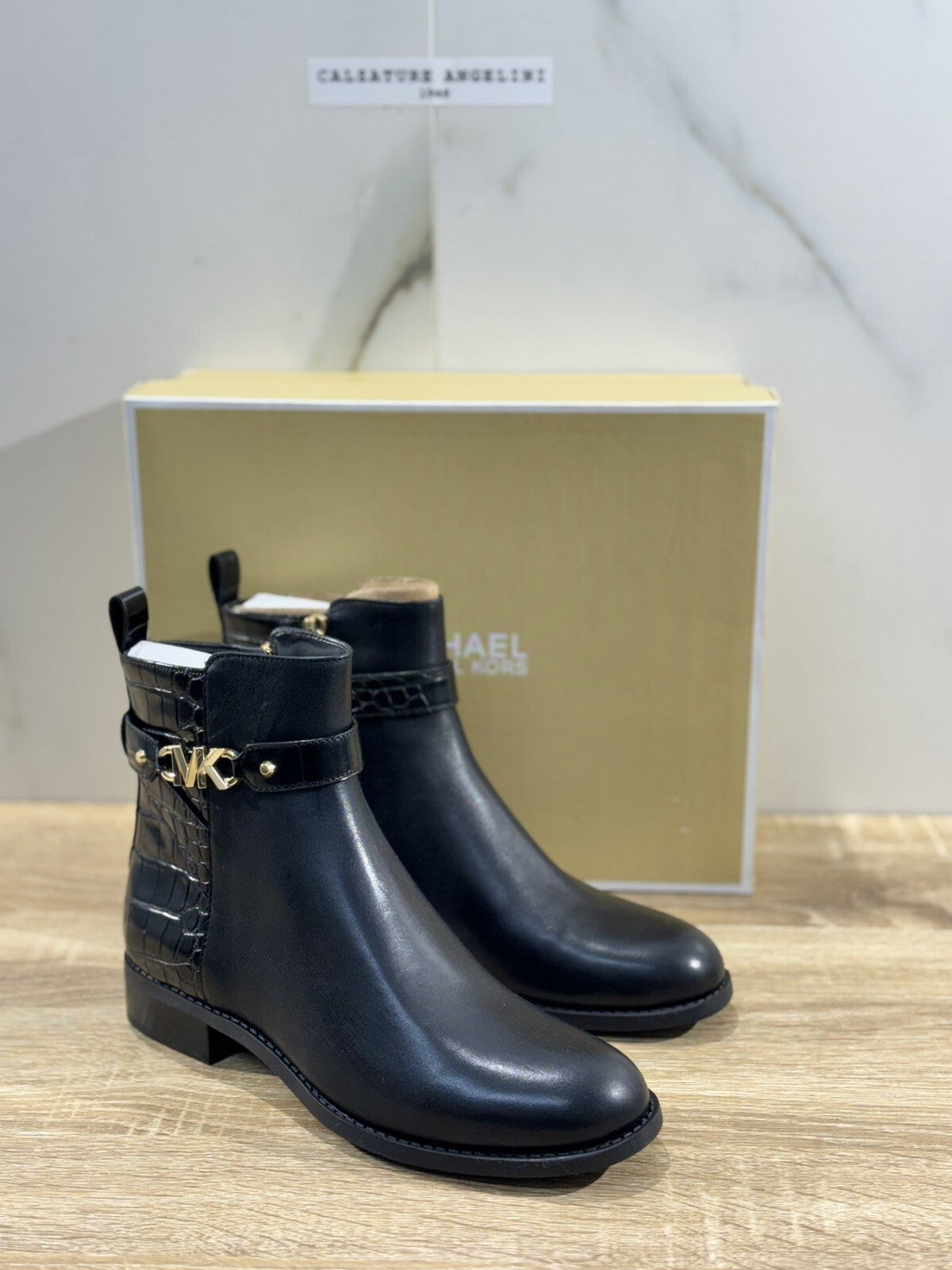 Michael Kors Farrah Flat Bootie Nera Chelsea Boot Extra Light Pelle Nero 36