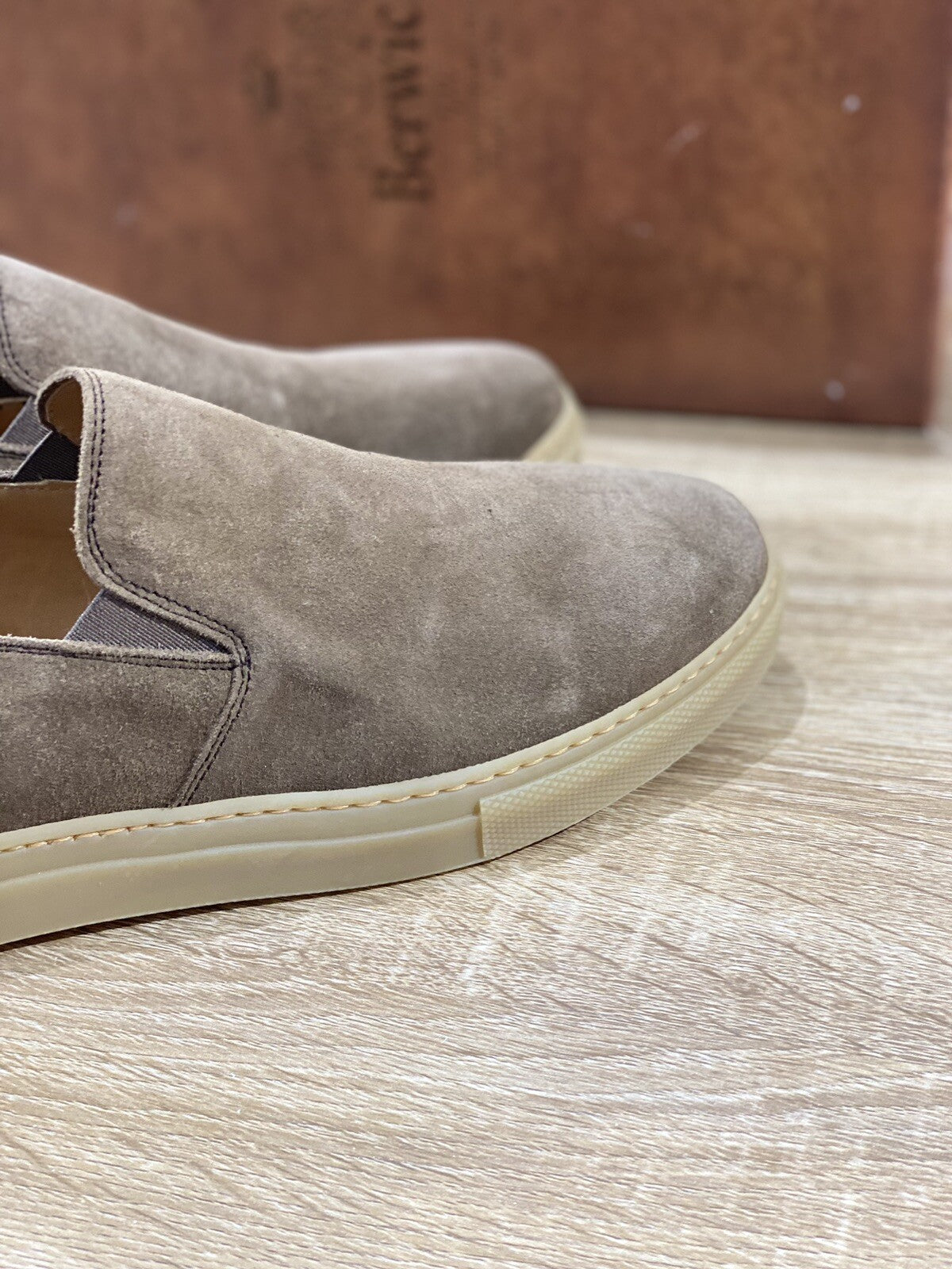 Berwick 1707 D550 Slip On uomo Suede Tabacco Extra Light Men Shoes 40