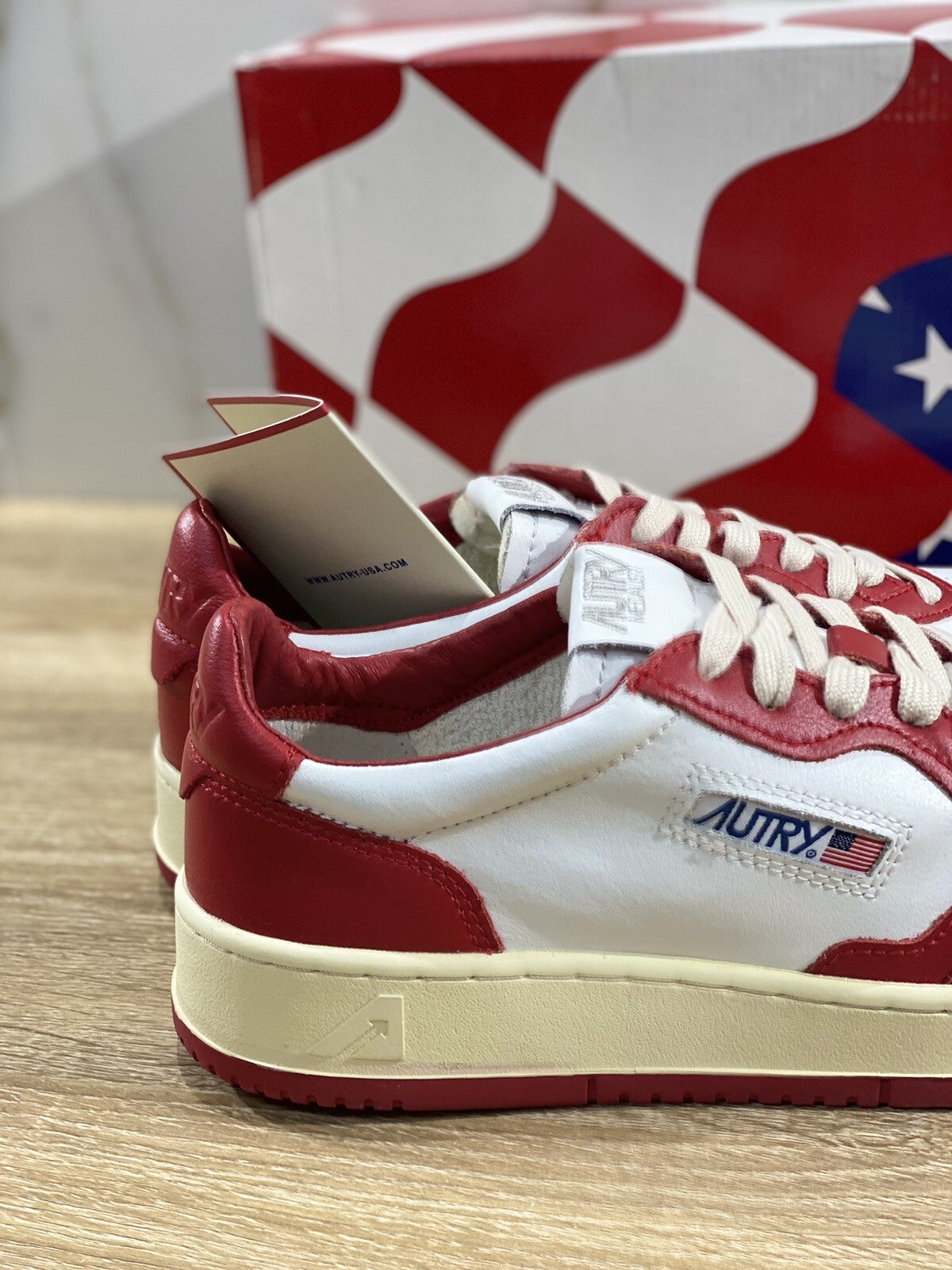 Autry Medalist Low Sneaker Uomo Pelle Bianco Red Casual Autry Men Shoes 45