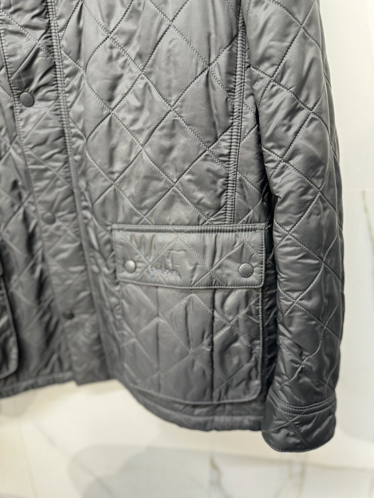 Giubbotto Uomo Barbour International Grigio Ariel Polarquilt con tasche XXL