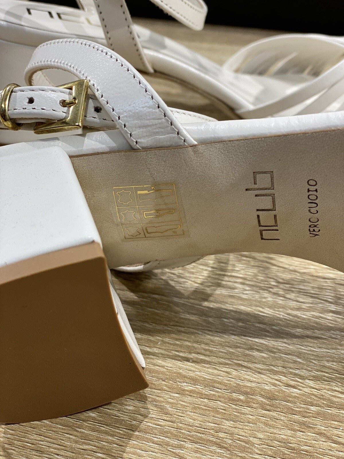 NCUB Sandalo Donna Modello Stefy Pelle Bianco Off Luxury Woman Sandal 37