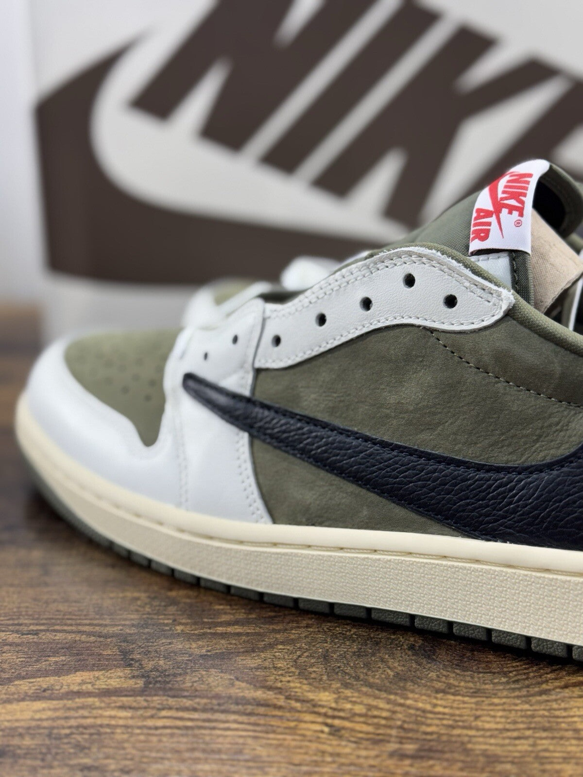 Nike Air Jordan 1 Low Olive X Travis Scott Limited Edition Luxury 46