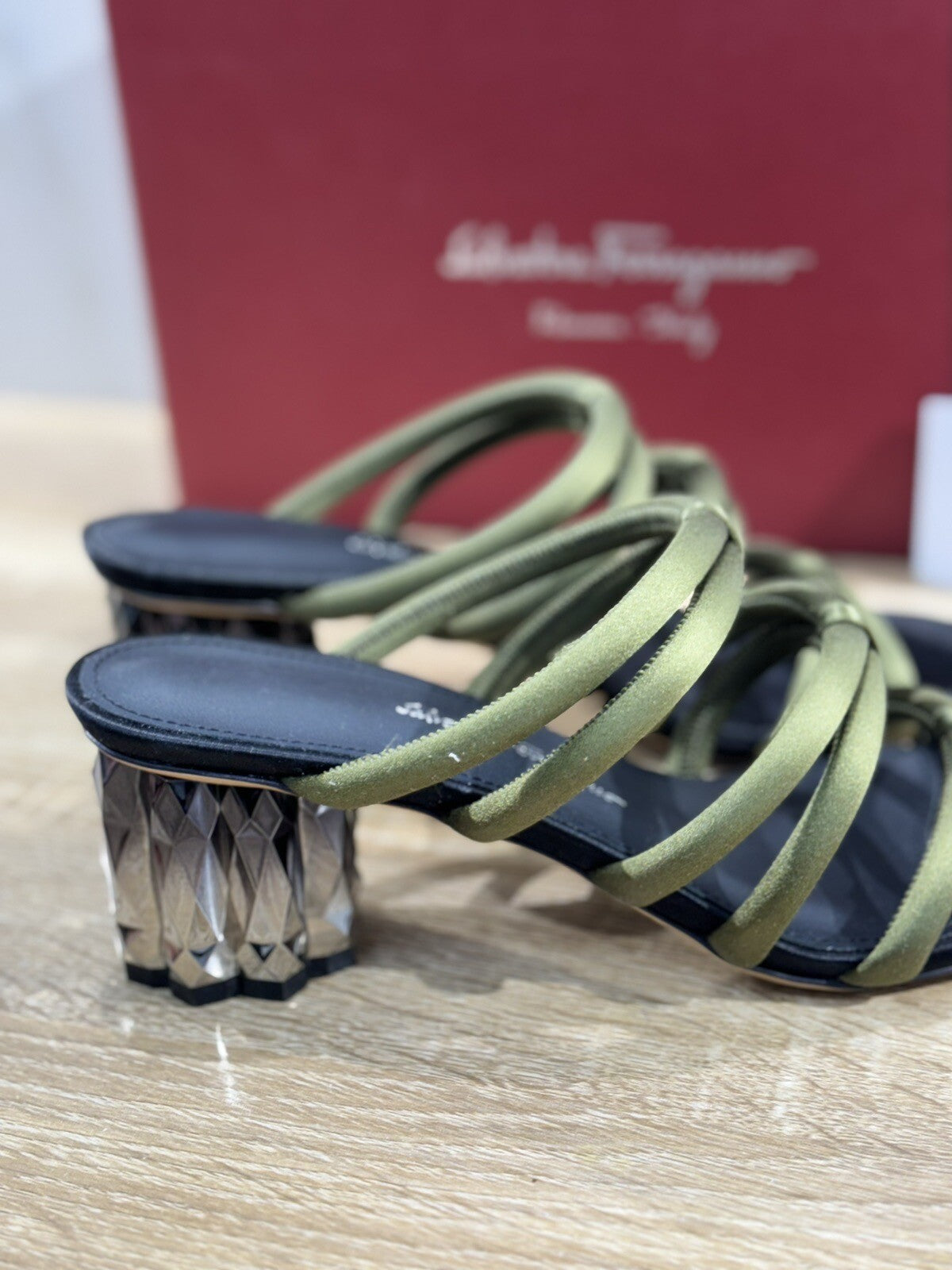 Salvatore Ferragamo Sandalo Donna Amalia Army Luxury Ferragamo Woman 37