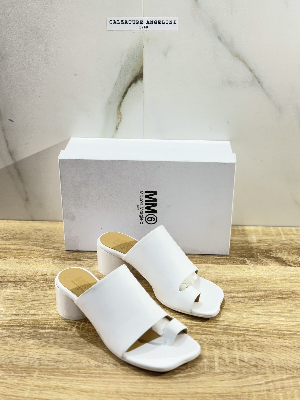 MM6 Maison Margiela Paris Sandalo Tabi Donna Luxury Woman Sandal Bianco 39