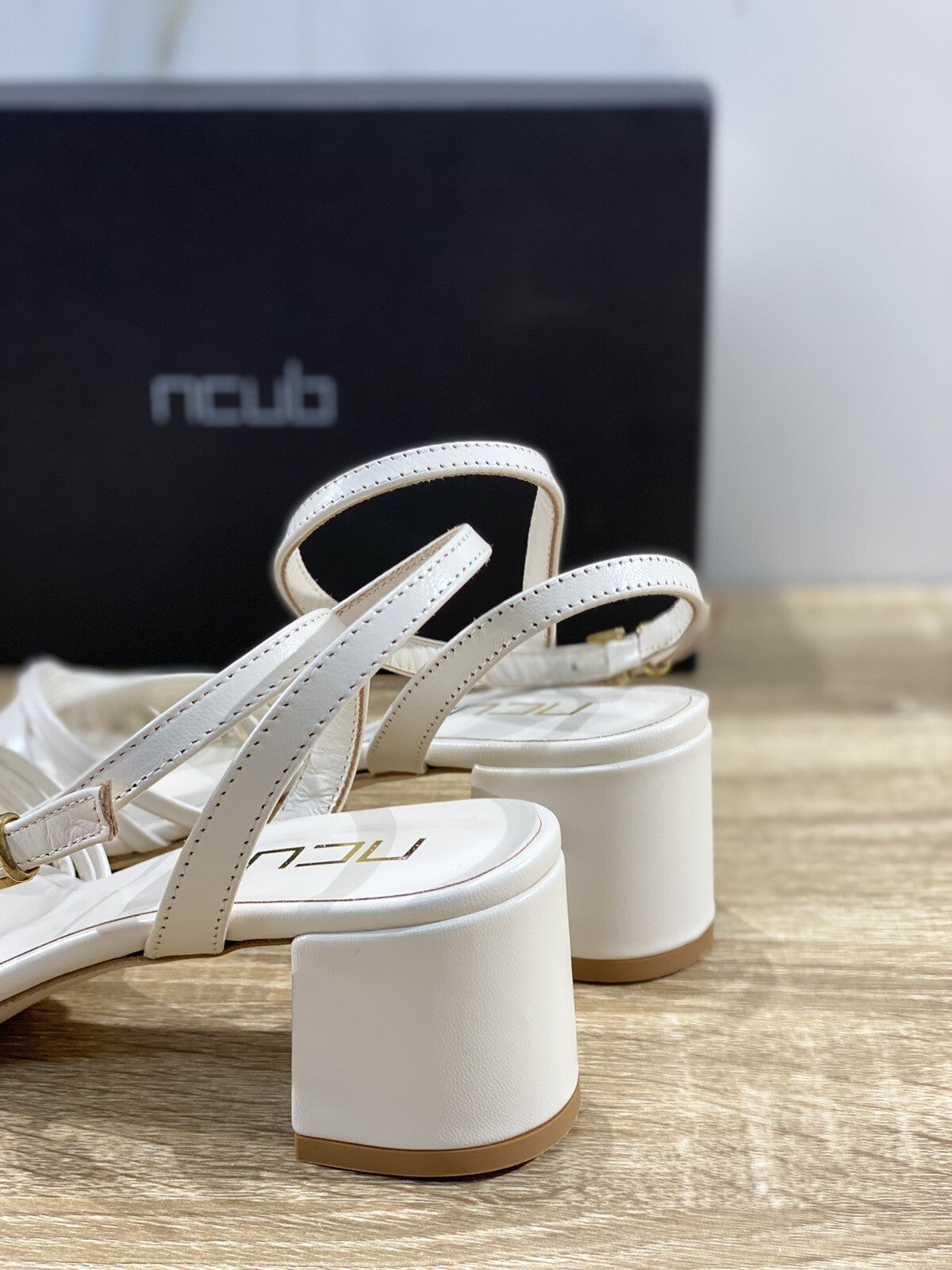 NCUB Sandalo Donna Modello Stefy Pelle Bianco Off Luxury Woman Sandal 37