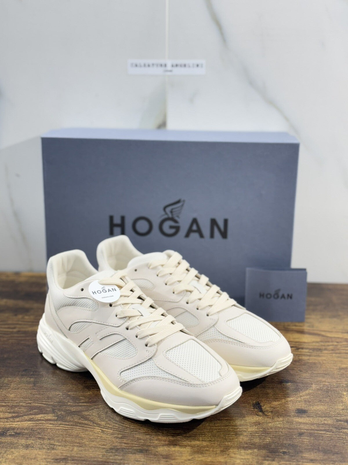 Hogan H665 sneaker Pelle Bianca memory foam Luxury Hogan Men 40