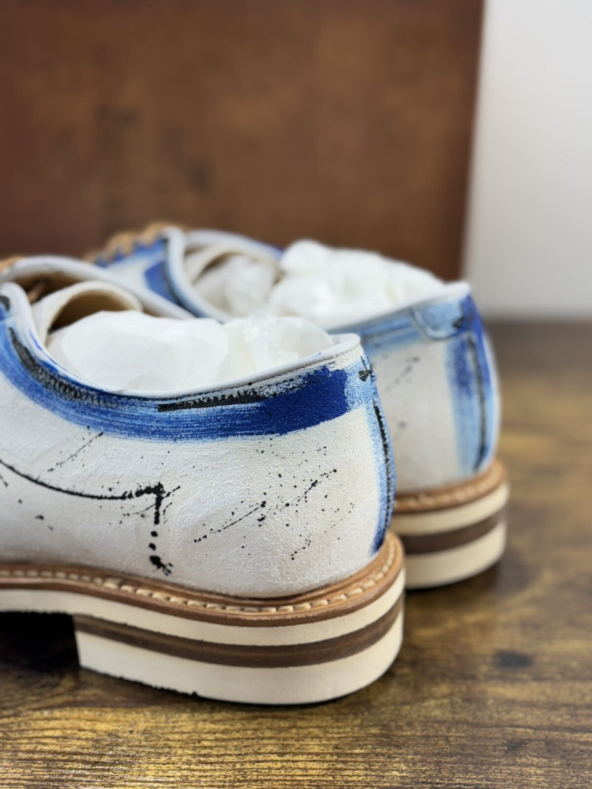 Berwick 1707 Derby Uomo Suede Bianco Limited Edit. Dipinta A Mano Vibram 45