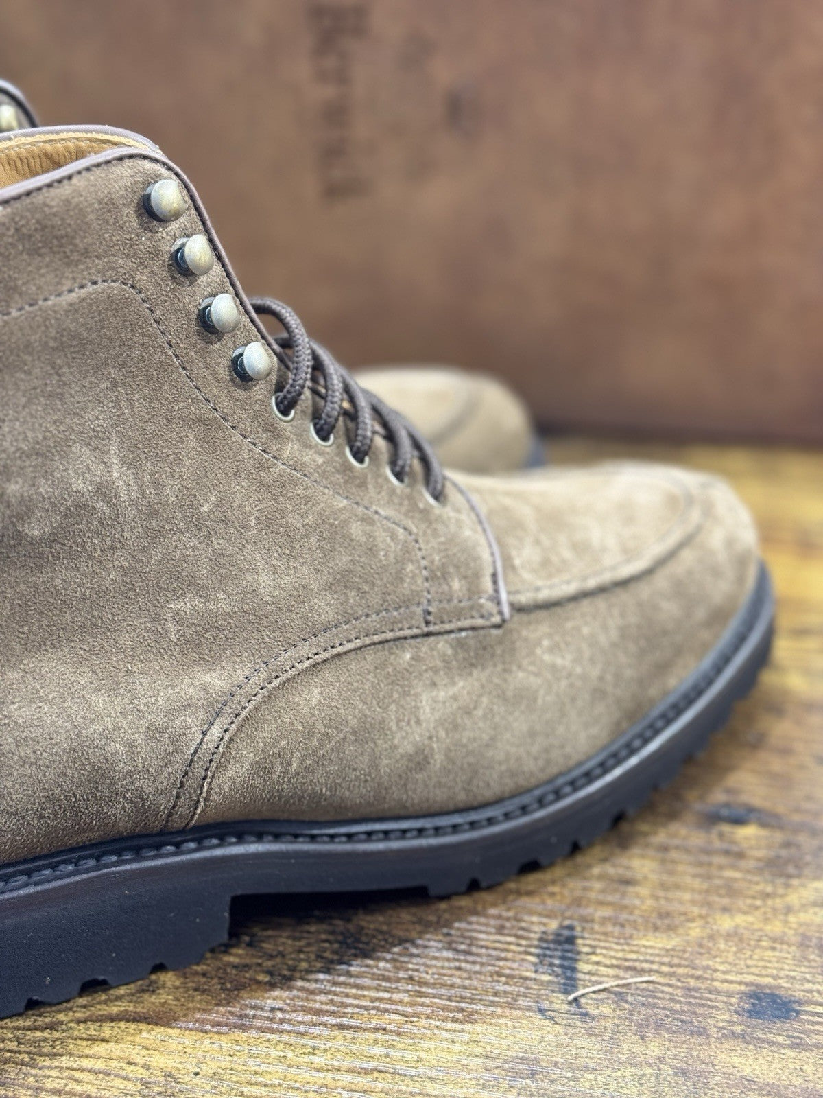 Berwick 1707 Stivaletto Uomo Suede Noce Fondo Vibram Casual Boot 40