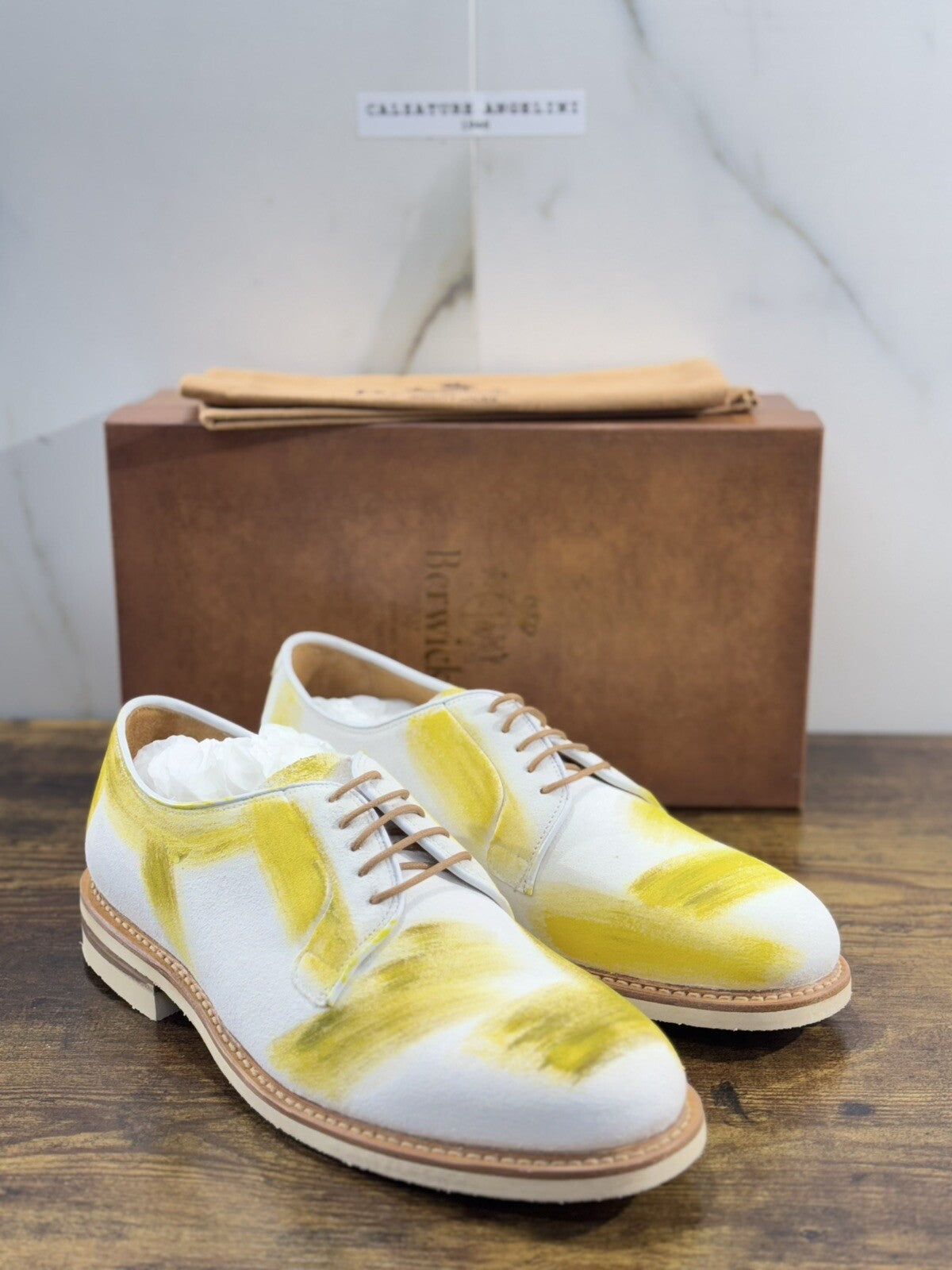 Berwick 1707 Derby Uomo Suede Bianco Limited Edit. Dipinta A Mano Vibram 43.5
