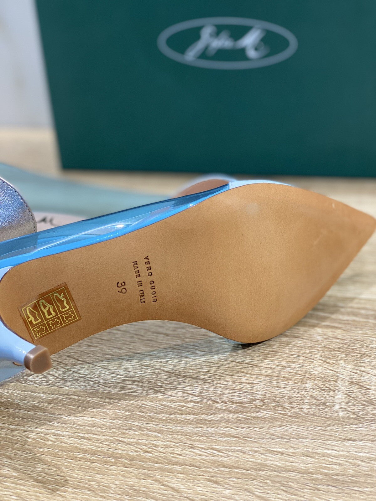 Sofia M. Decolte’ donna perla 105 vernice Azzurra luxury woman shoe 39