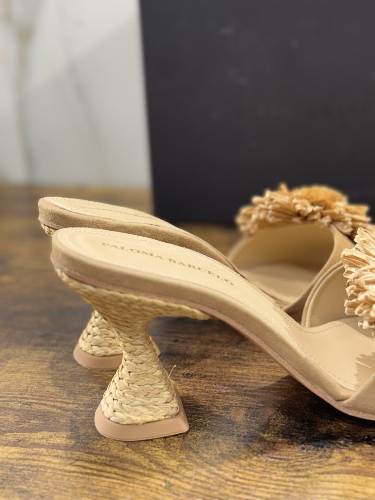 Paloma Barcelo’ Sandalo Donna Pelle Suede Beige Con Tacco Akira Donna 41