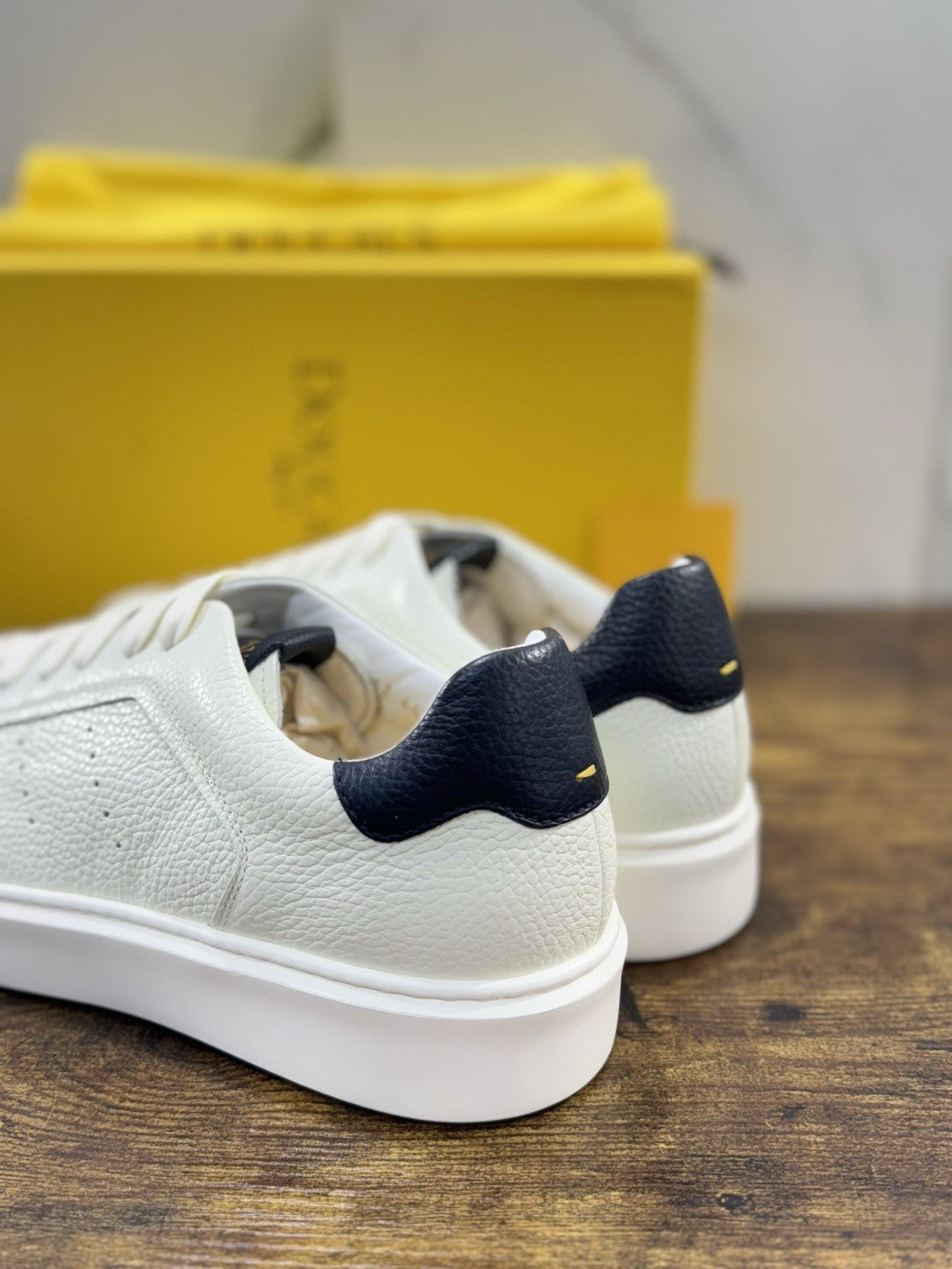 Doucal’s Sneaker Uomo Memory Foam Bianca PelleLuxury Men Doucal’s Extra Light 40