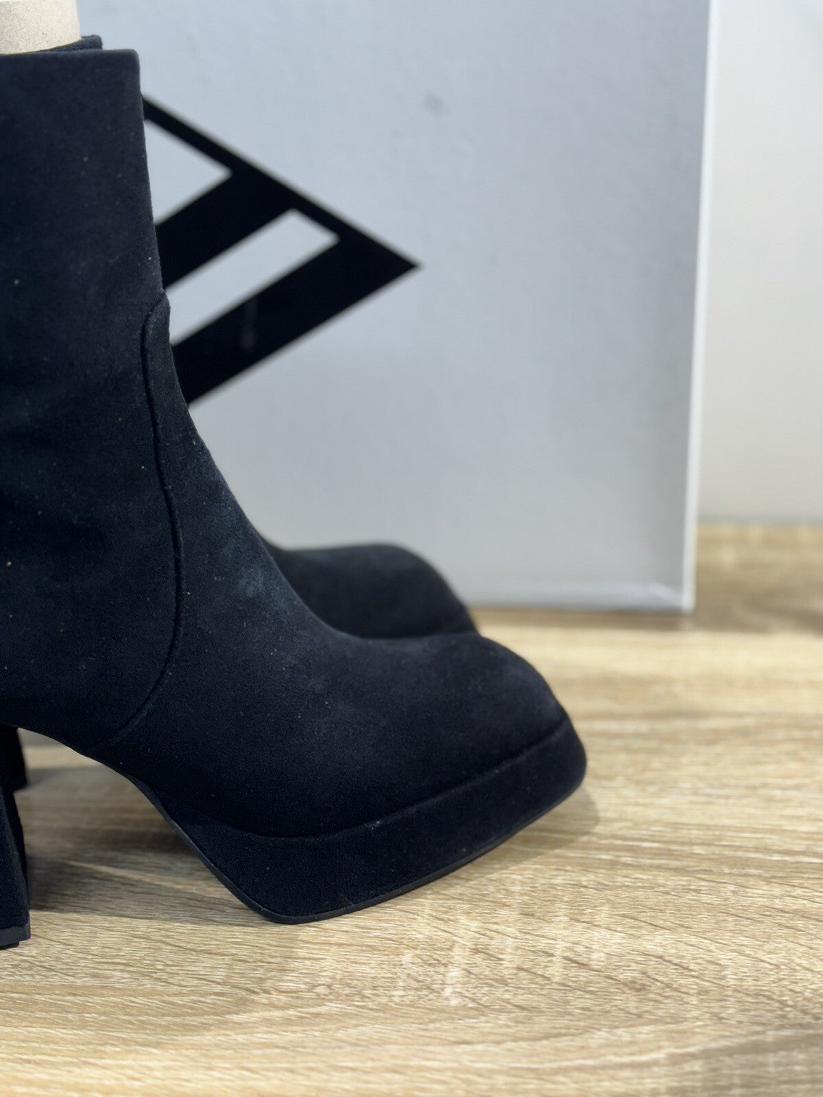 Giampaolo Viozzi Tronchetto Donna Nadael Suede Nero Con Tacco 37