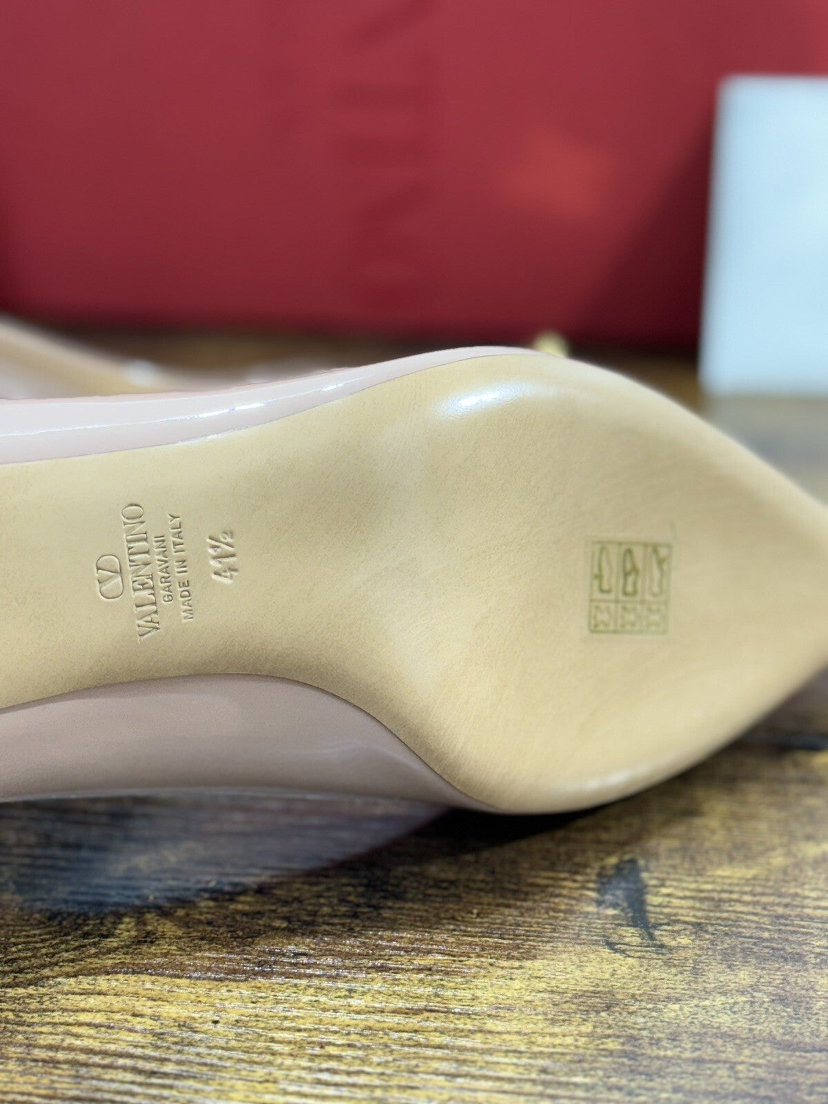 Valentino Garavani Decollete’ Donna One Stud Vernice Nude 50mm Luxury 41.5