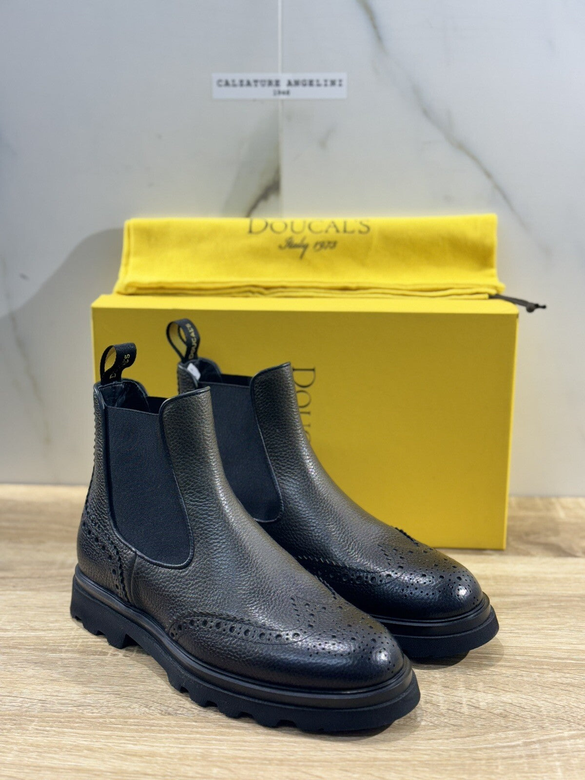 Doucal’s Chelsea Boot Pelle Antracite Luxury Men Doucal’s Shoes Boot 40