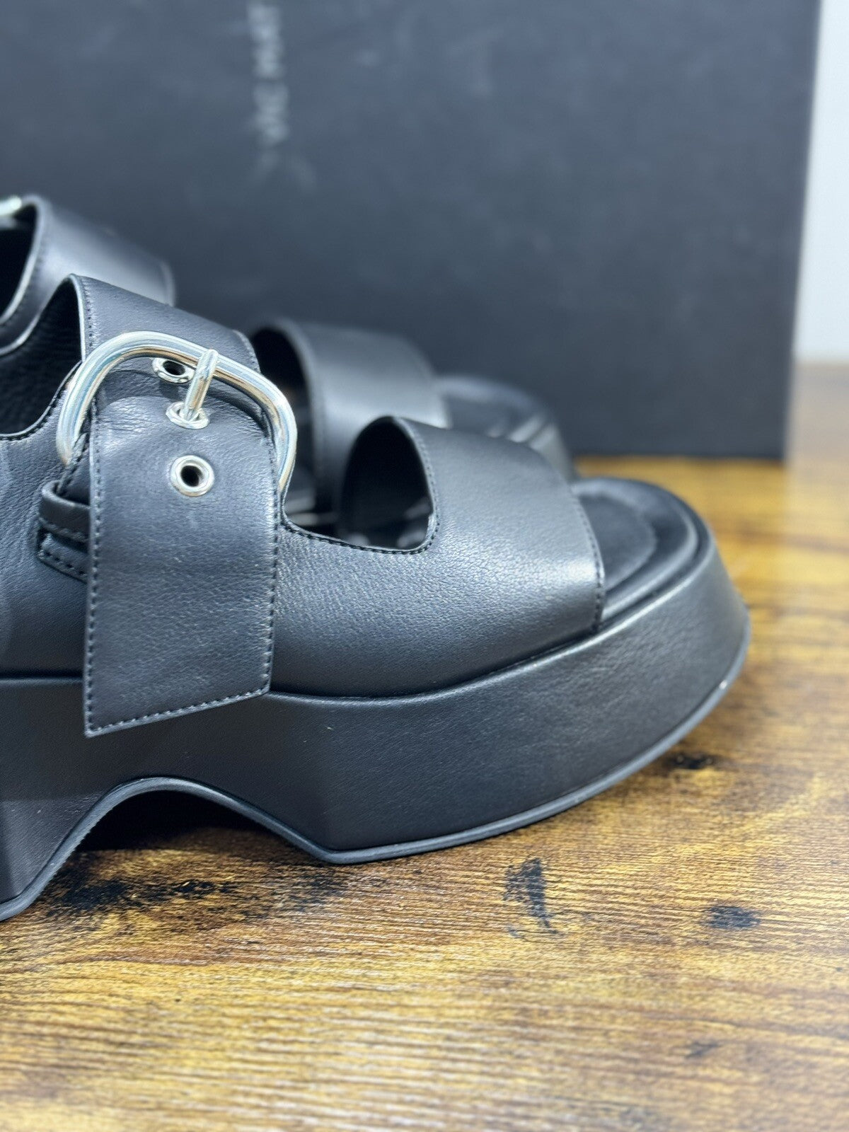 Vic Matie’ Sandalo Donna Travel Zeppa Pelle Nero Extra Light 40