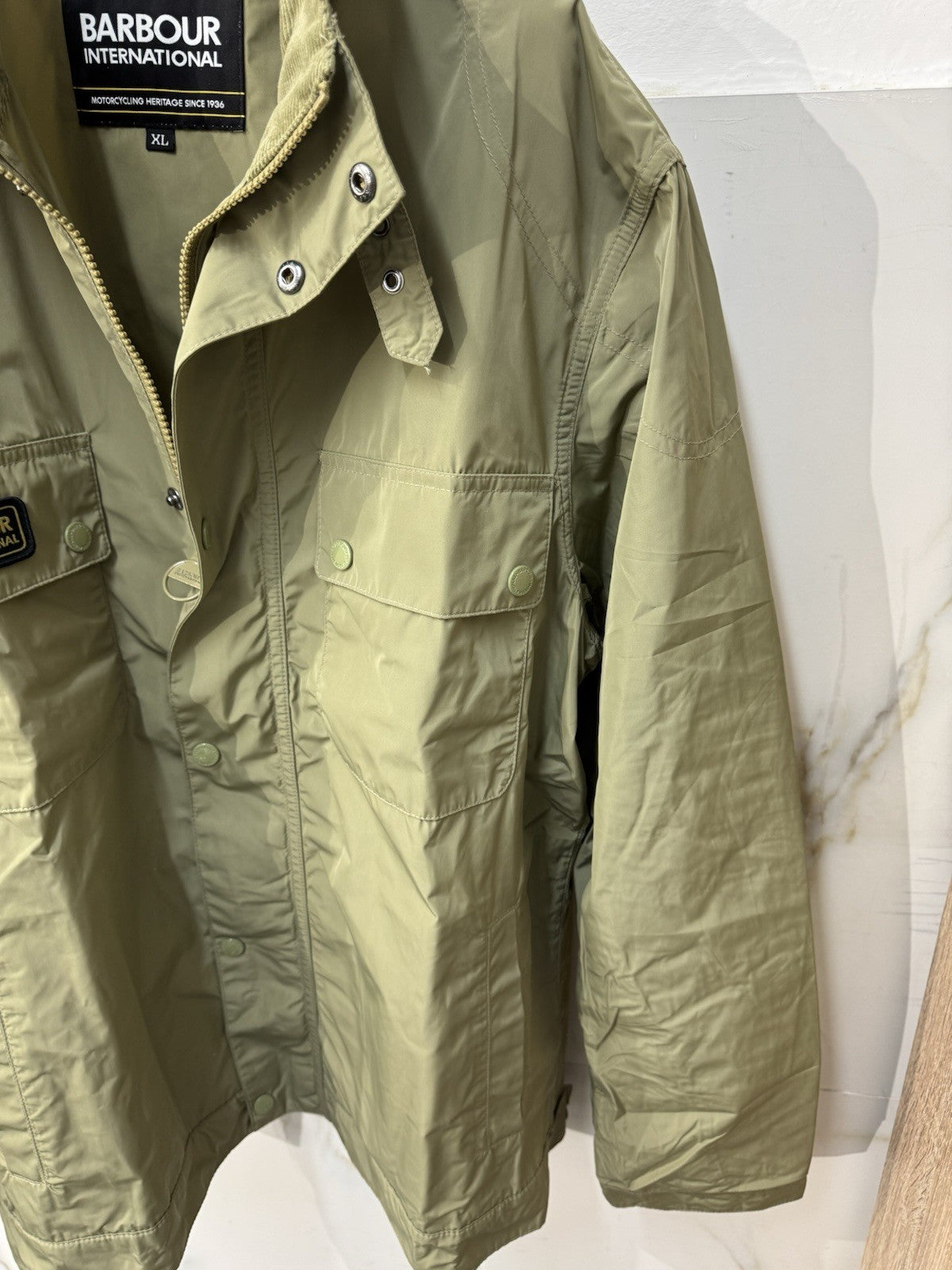 Barbour International Merton Showerproof Jacket Bleached Olive Uomo XL