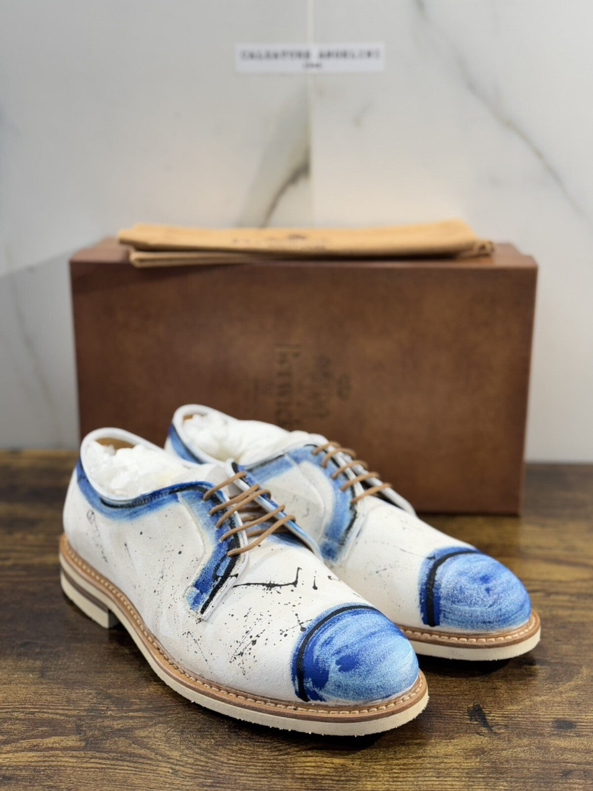 Berwick 1707 Derby Uomo Suede Bianco Limited Edit. Dipinta A Mano Vibram 45