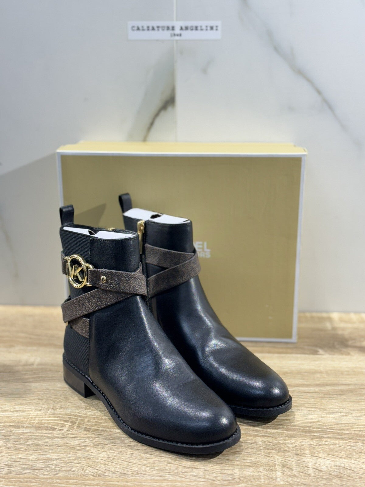 Michael Kors Rory Flat Bootie Nera Chelsea Boot Extra Light Pelle Nero 36