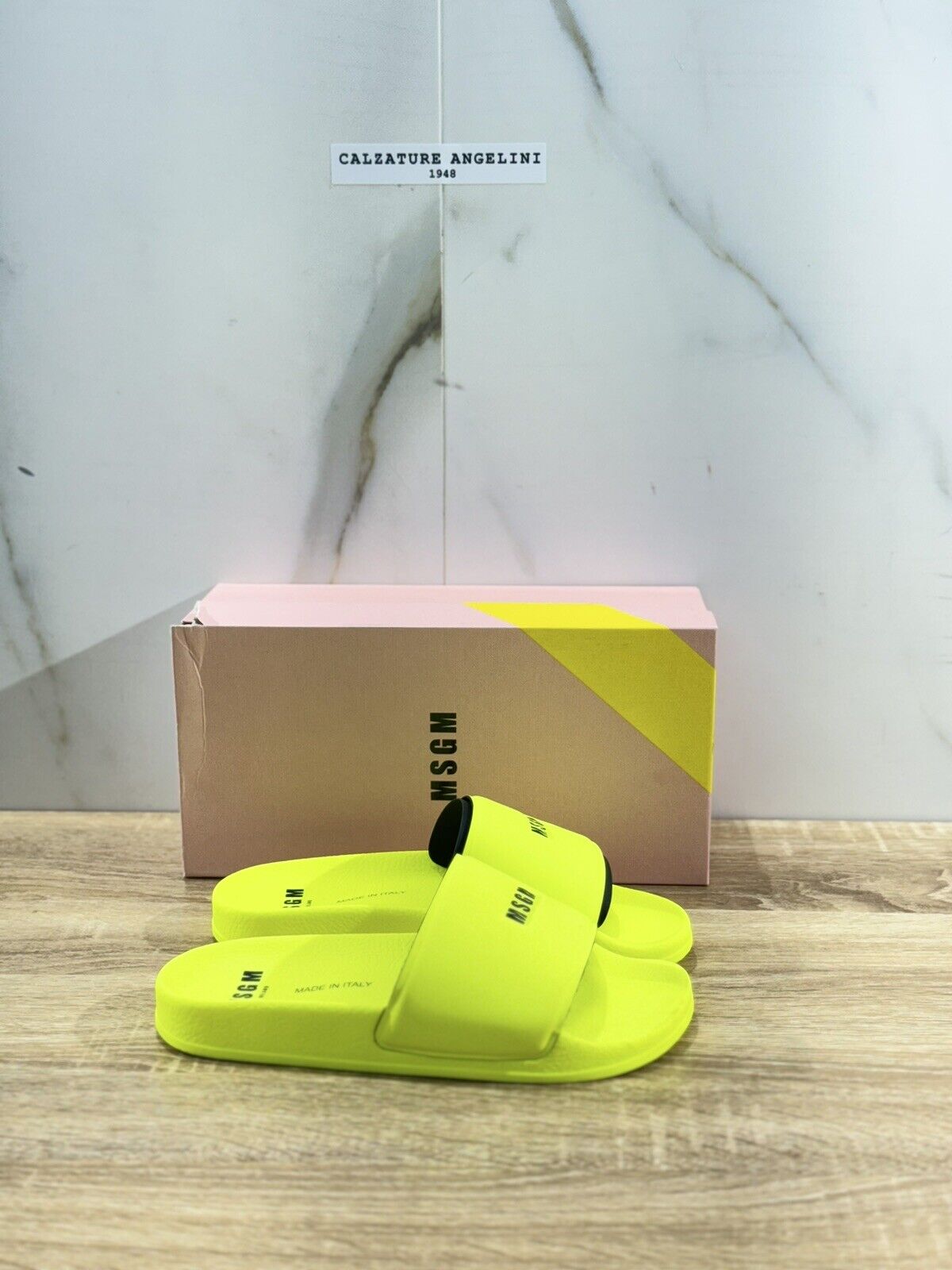 MSGM Sandalo Donna Ciabatta Fluo Gomma Luxury Slide 40