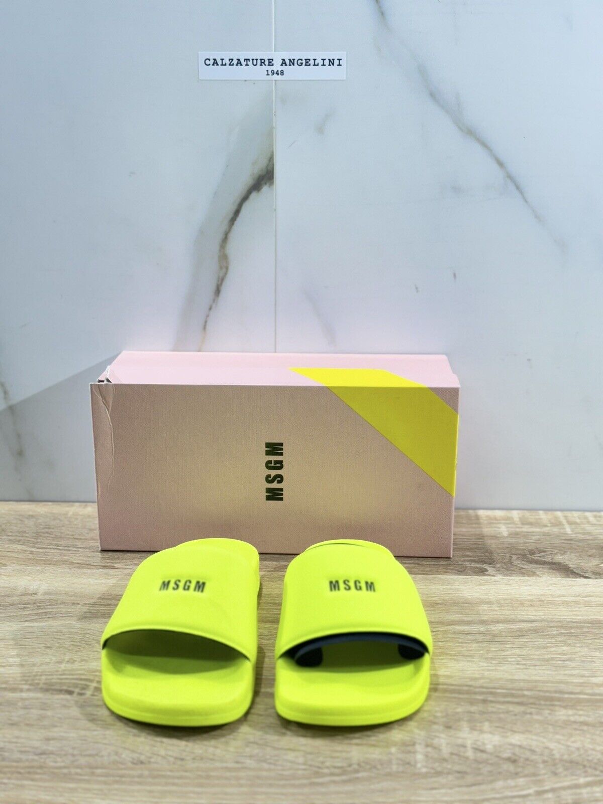 MSGM Sandalo Donna Ciabatta Fluo Gomma Luxury Slide 40