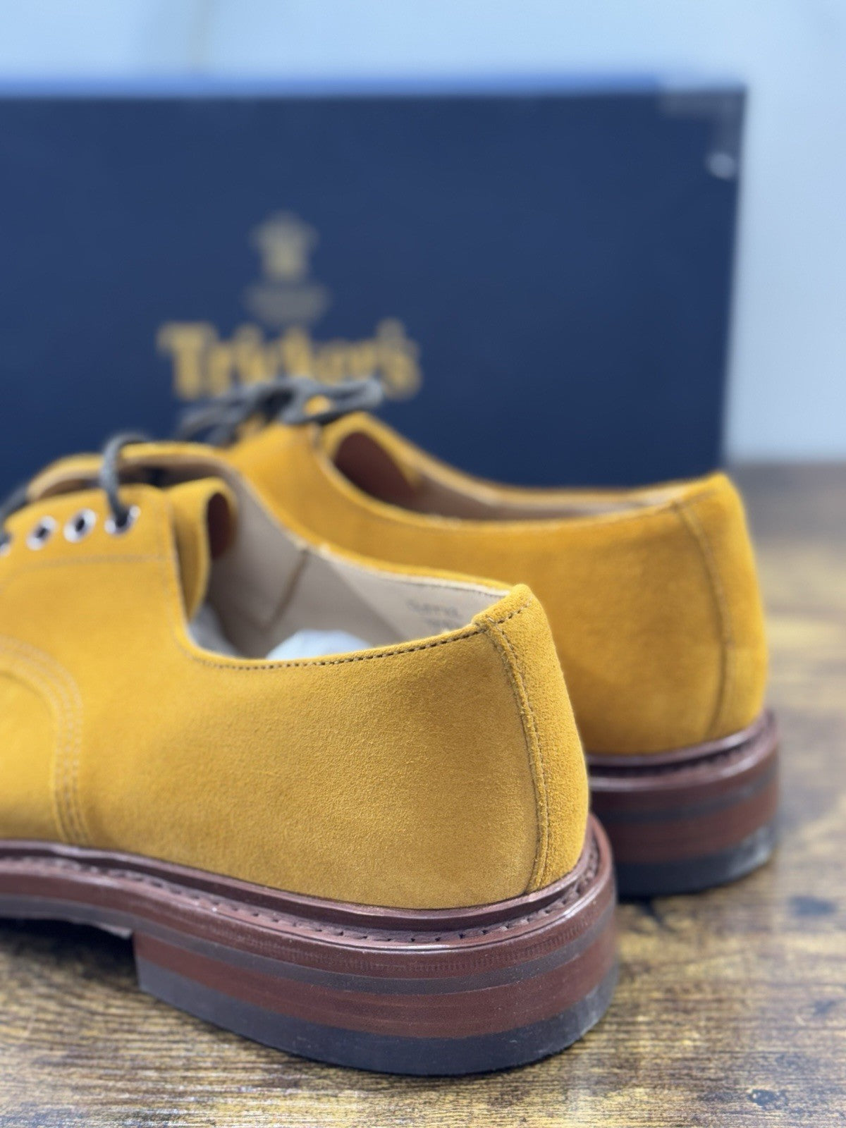 Tricker’s Scarpa Uomo Derby Daniel Suede Curry Dainite Sole 43