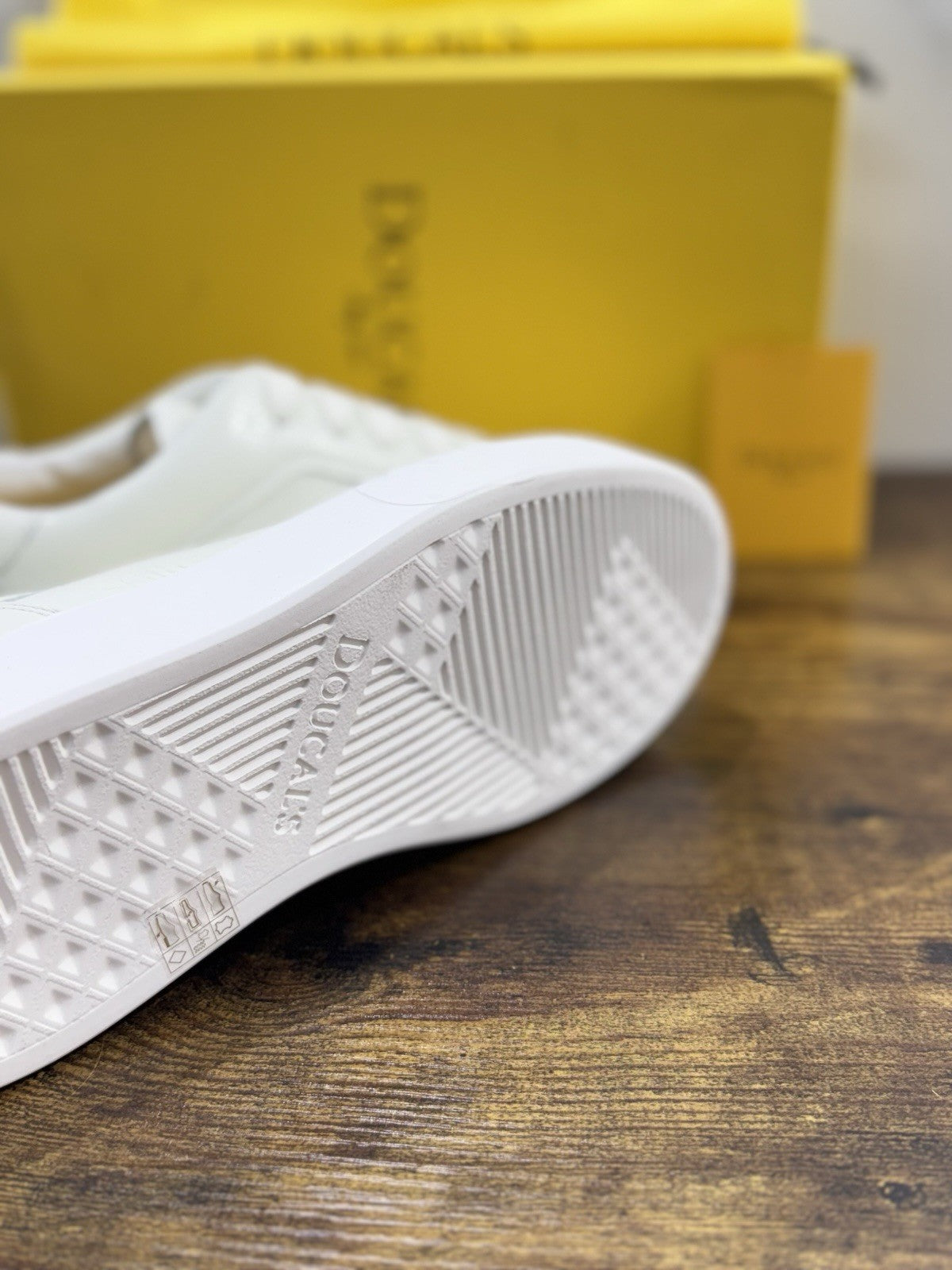 Doucal’s Sneaker Uomo Memory Foam Bianca PelleLuxury Men Doucal’s Extra L 41.5