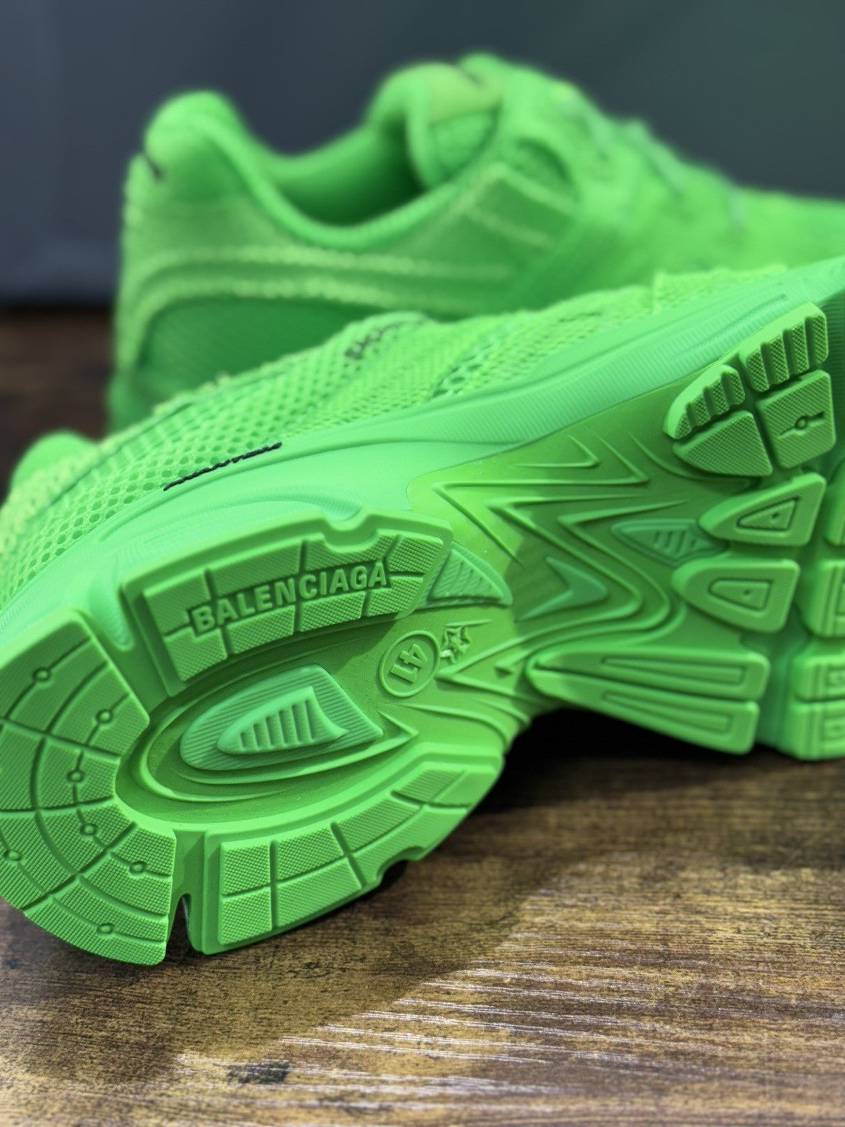 Balenciaga Phantom Sneaker Fluo Green Luxury Balenciaga Uomo 41