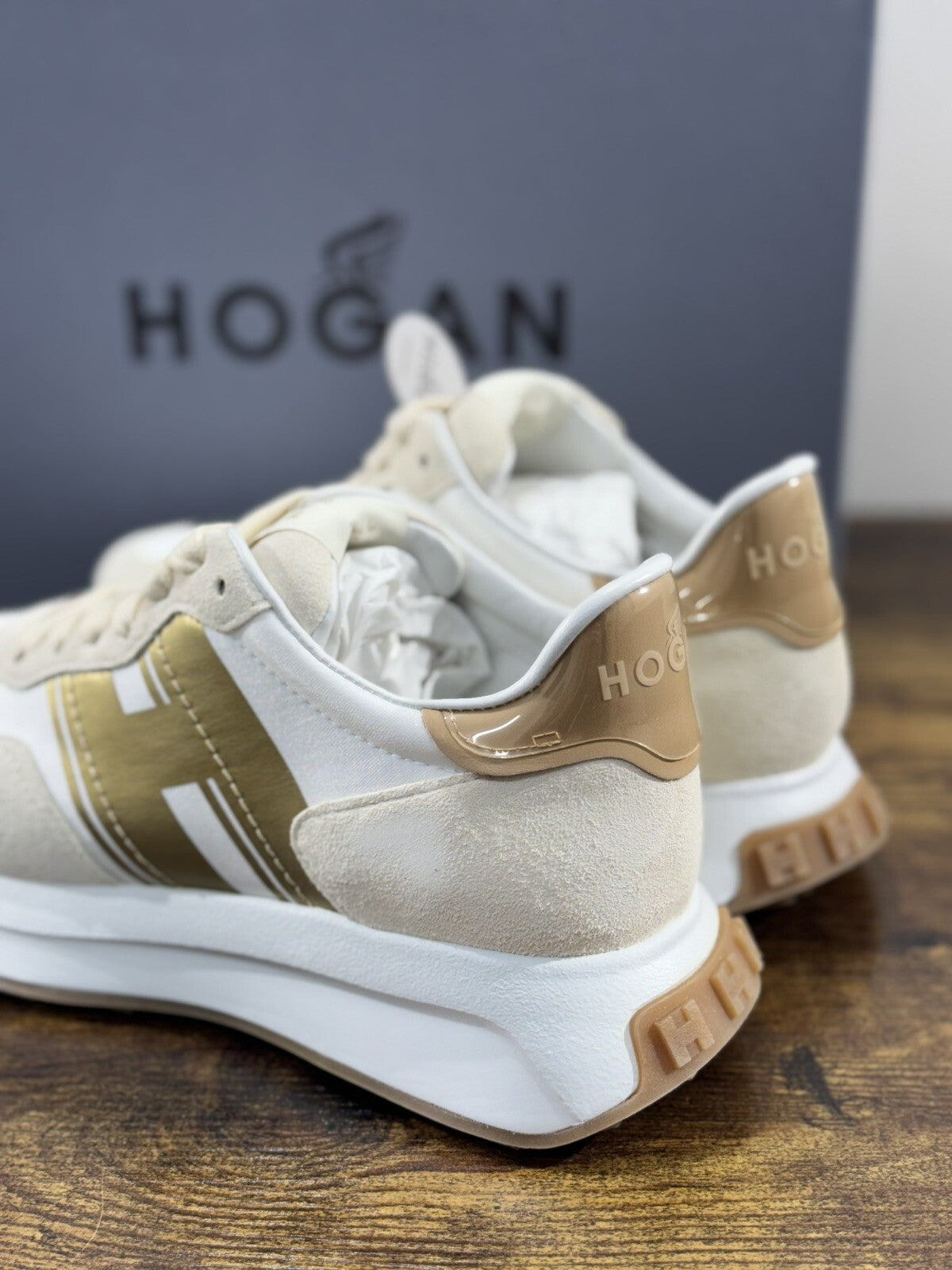 Hogan H641 Donna Sneaker  Suede Beige     Memory Foam Luxury Hogan Woman  39