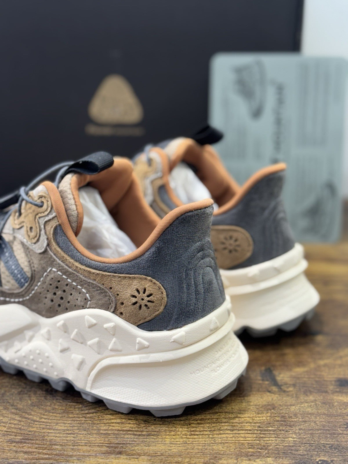 Flower Mountain Tiger Hill Brown Beige  Casual Uomo 40