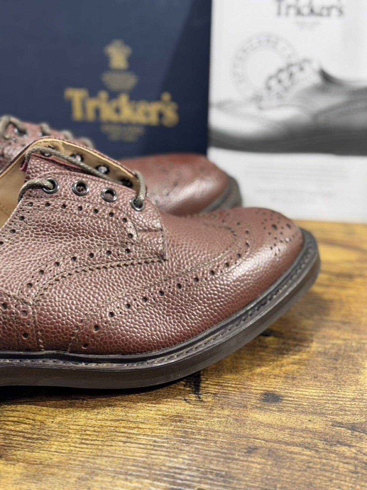 Tricker’s Scarpa Uomo Ilkley Brogue Marrone Goodyear Commando 41.5