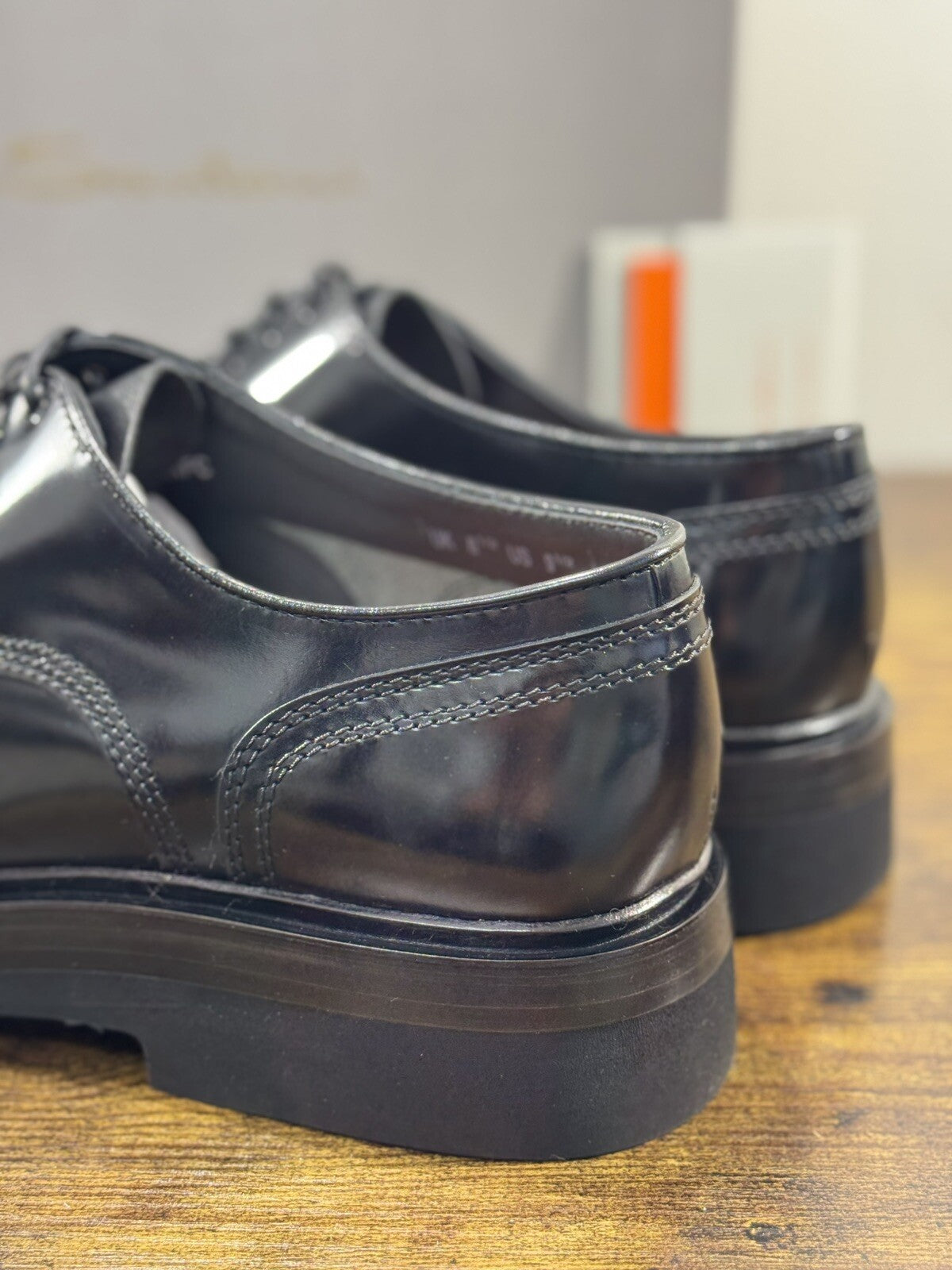 Santoni Stringata  Uomo  Pelle Nera  Luxury Men Shoes Santoni 42.5  Extra Light