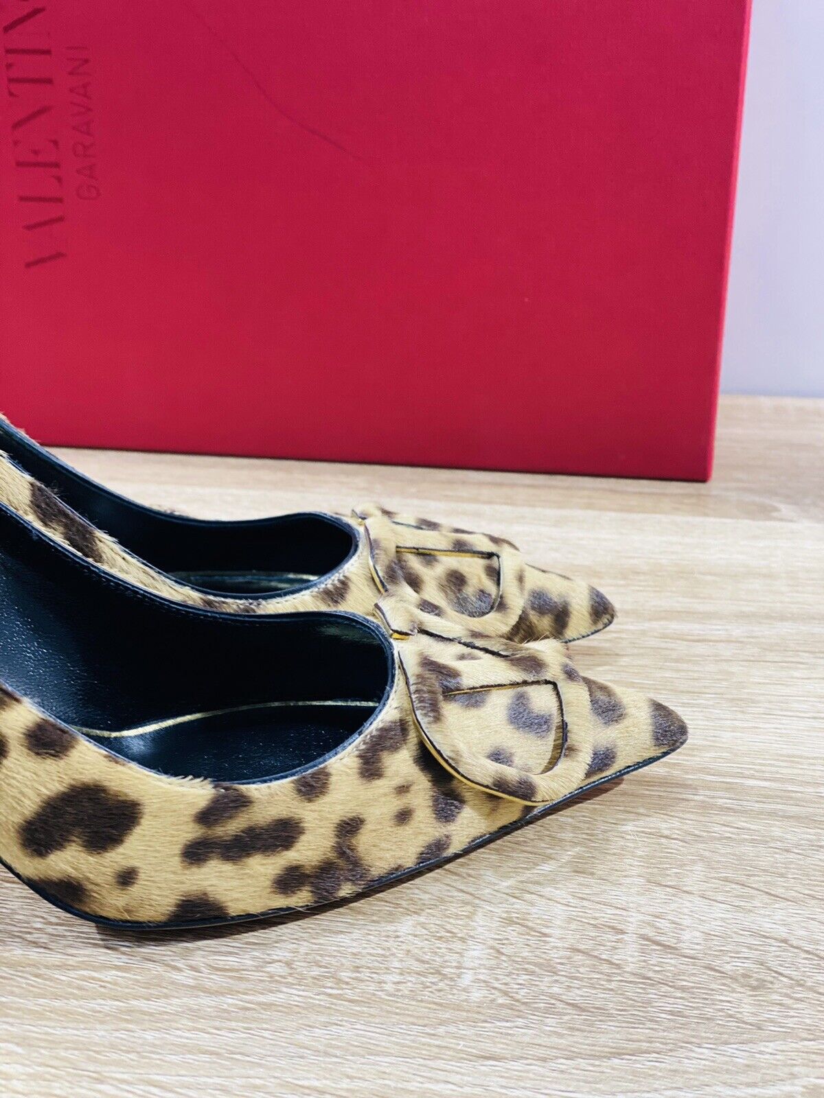 Valentino Garavani Decollete’ Vlogo In Cavallino Animalier Luxury Valentino 36.5