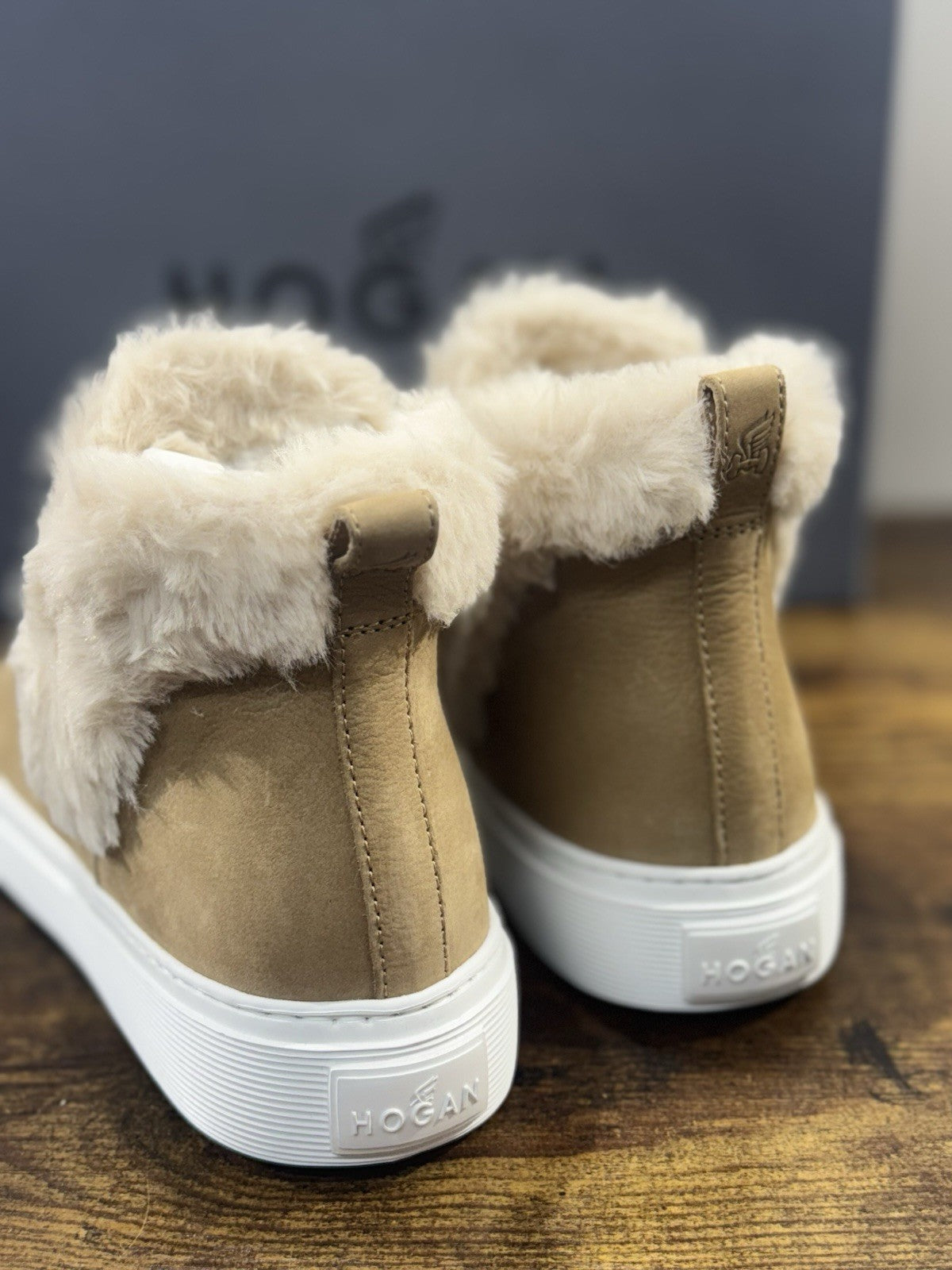 Hogan H366 Stivaletto Winter Feeling Pelle Nabuk Beige  Casual Hogan Donna 38
