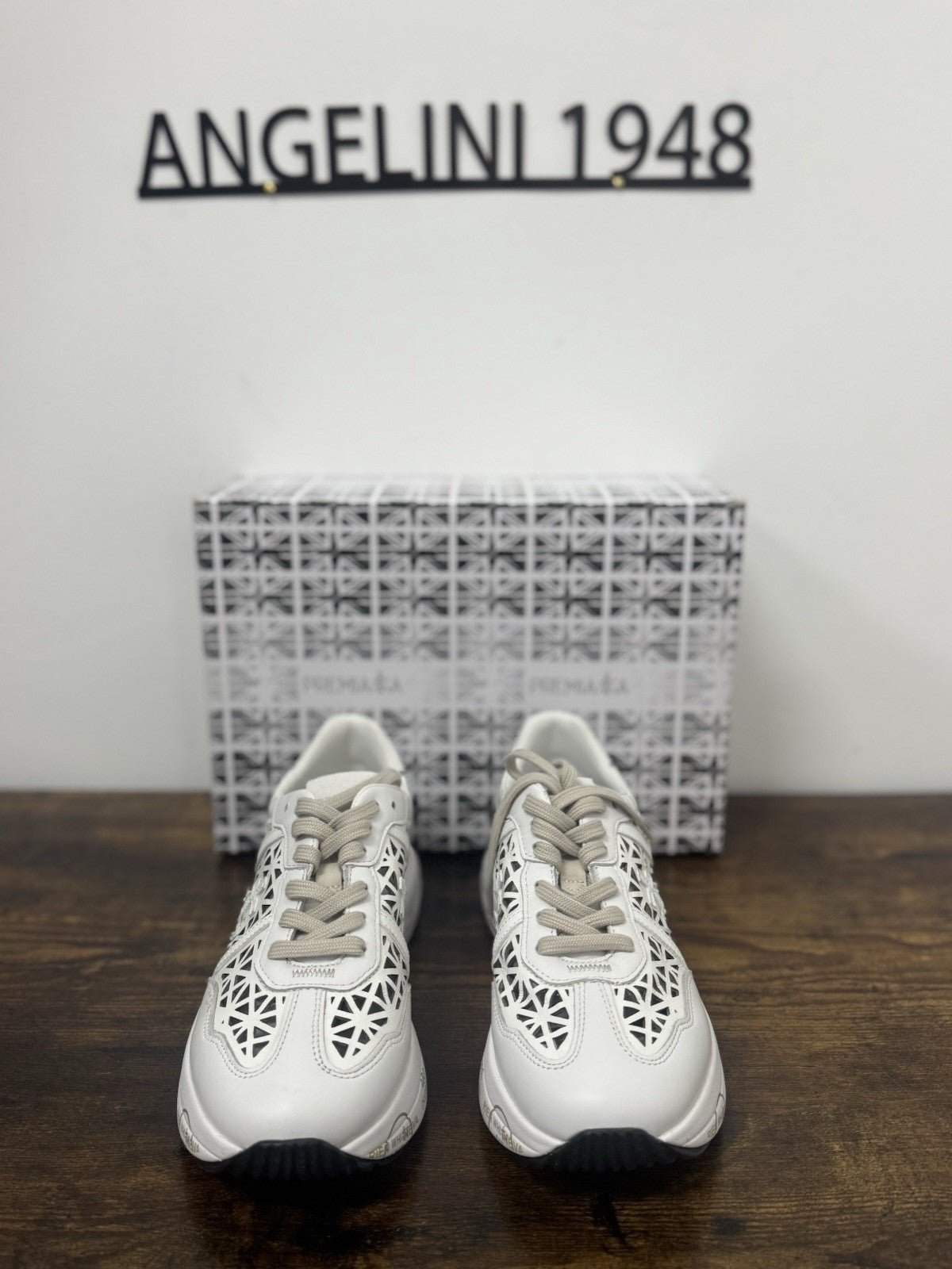 Premiata Cassie  Sneaker Pelle Bianca Traforata  Casual Premiata Donna 39