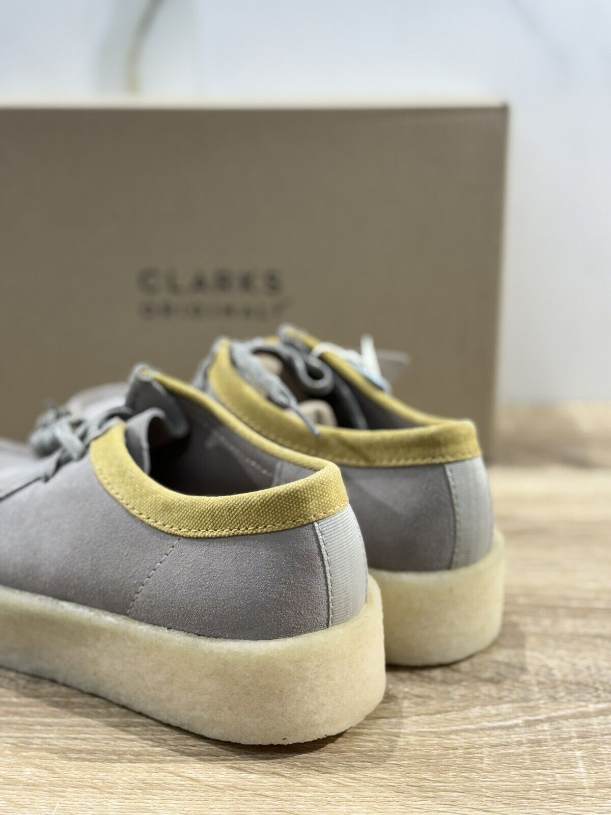 Clarks Wallabee Cup Scarpa Uomo Stone Suede Icon Clarks Men Shoes 41.5