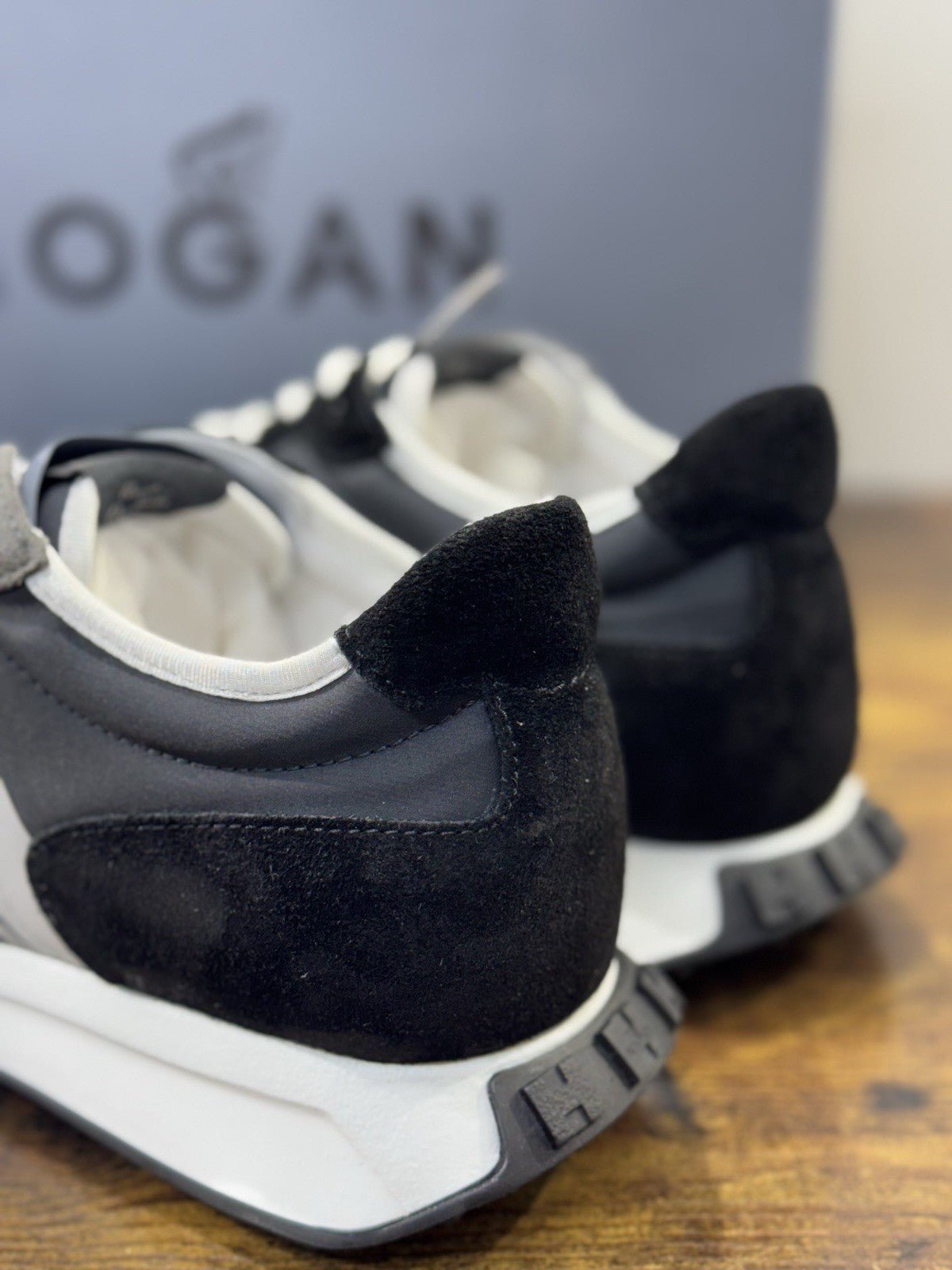 Hogan H601 Sneaker Pelle Suede Nero Memory Foam   Casual Hogan Uomo 42.5