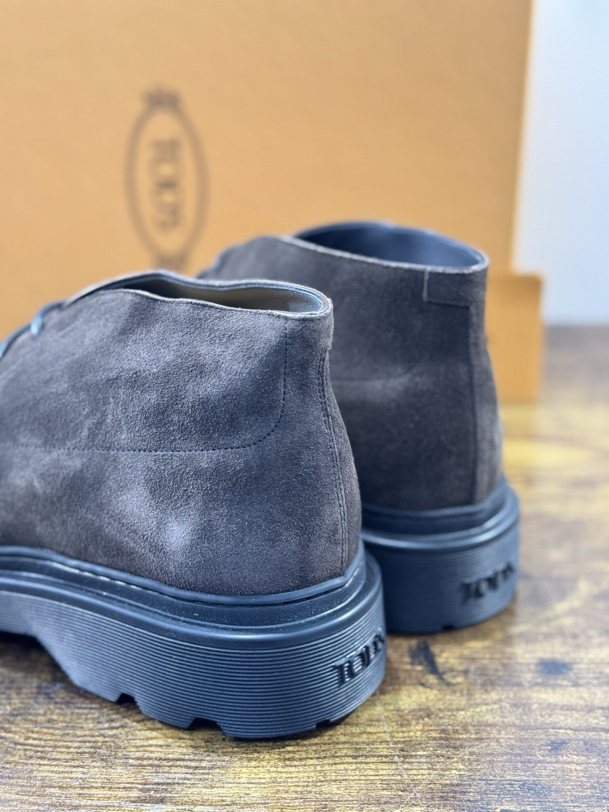 Tod’s Polacco Suede Testa Moro Commando   Extra Light Luxury Tod’s Uomo 42
