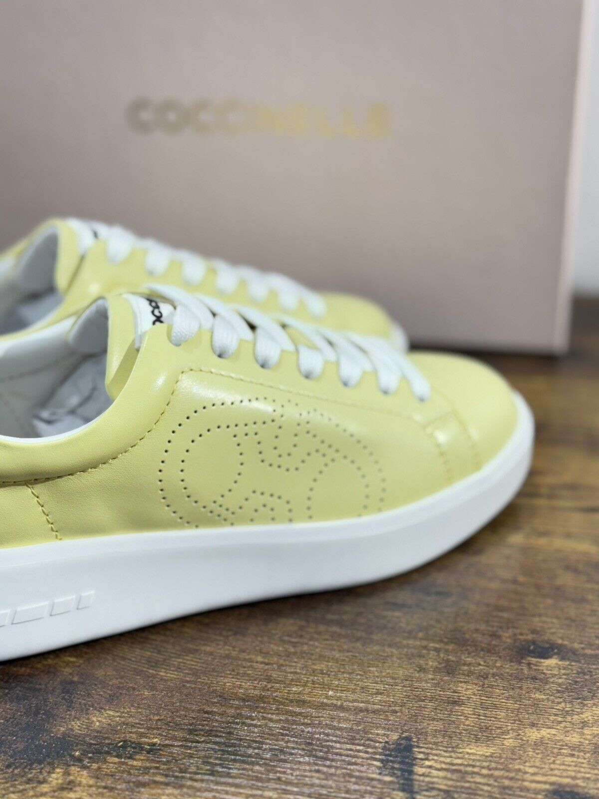 Coccinelle Sneaker  Donna Pelle Lime    Luxury Coccinelle Woman  Casual  40