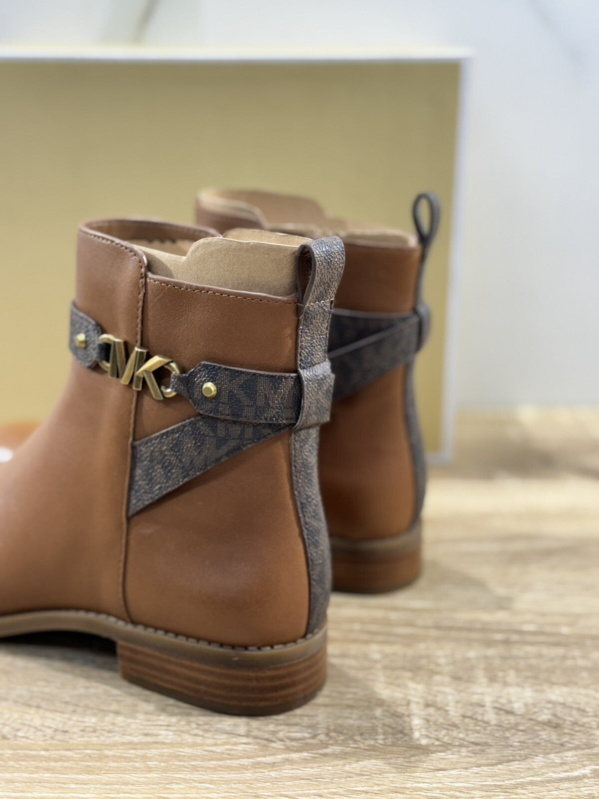 Michael  Kors Farrah Flat  Bootie Cuoio  Chelsea Boot  Extra Light Pelle 39.5