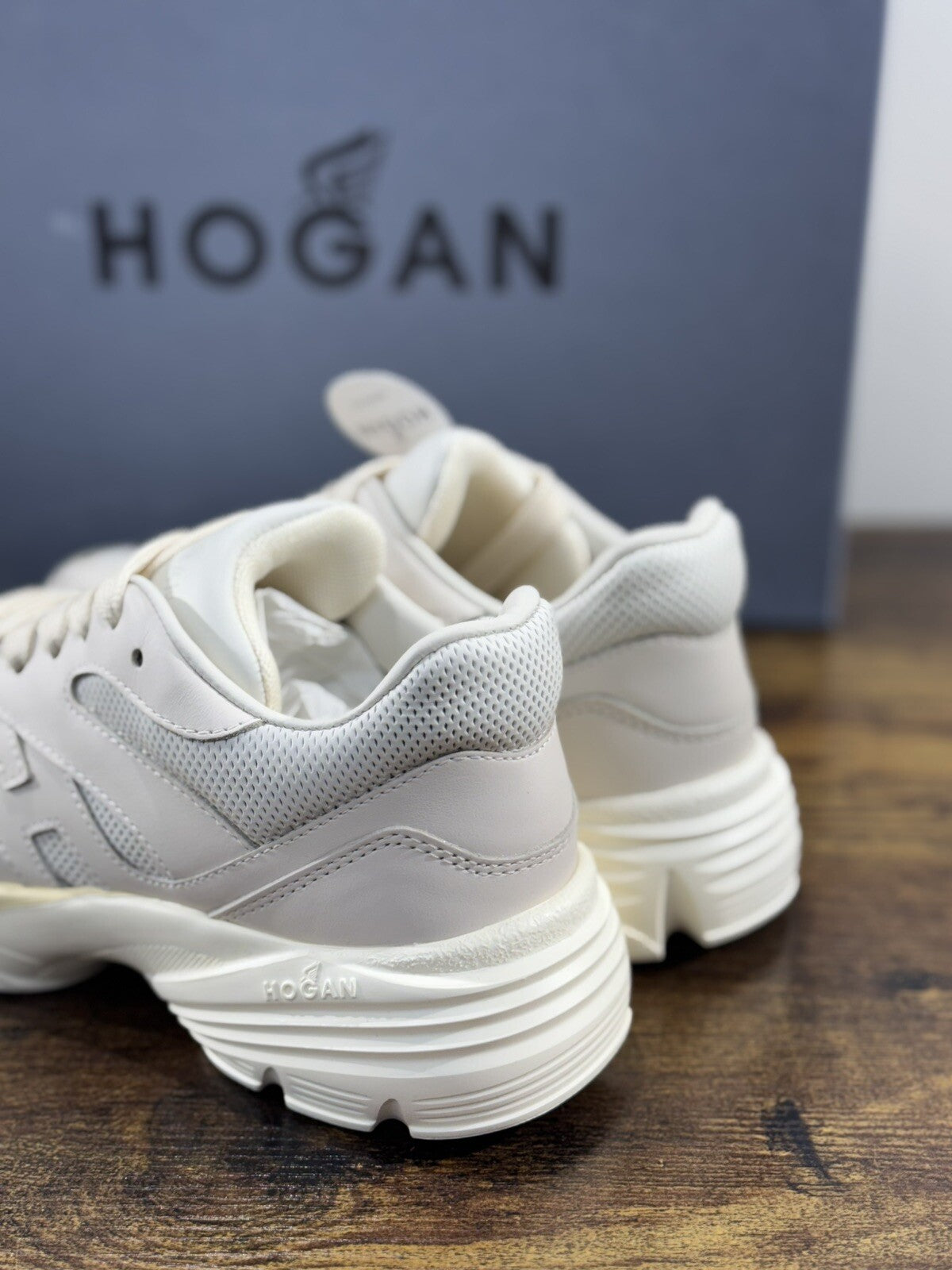 Hogan H665   Donna Sneaker  Pelle Bianca Memory Foam Luxury Hogan Woman  39