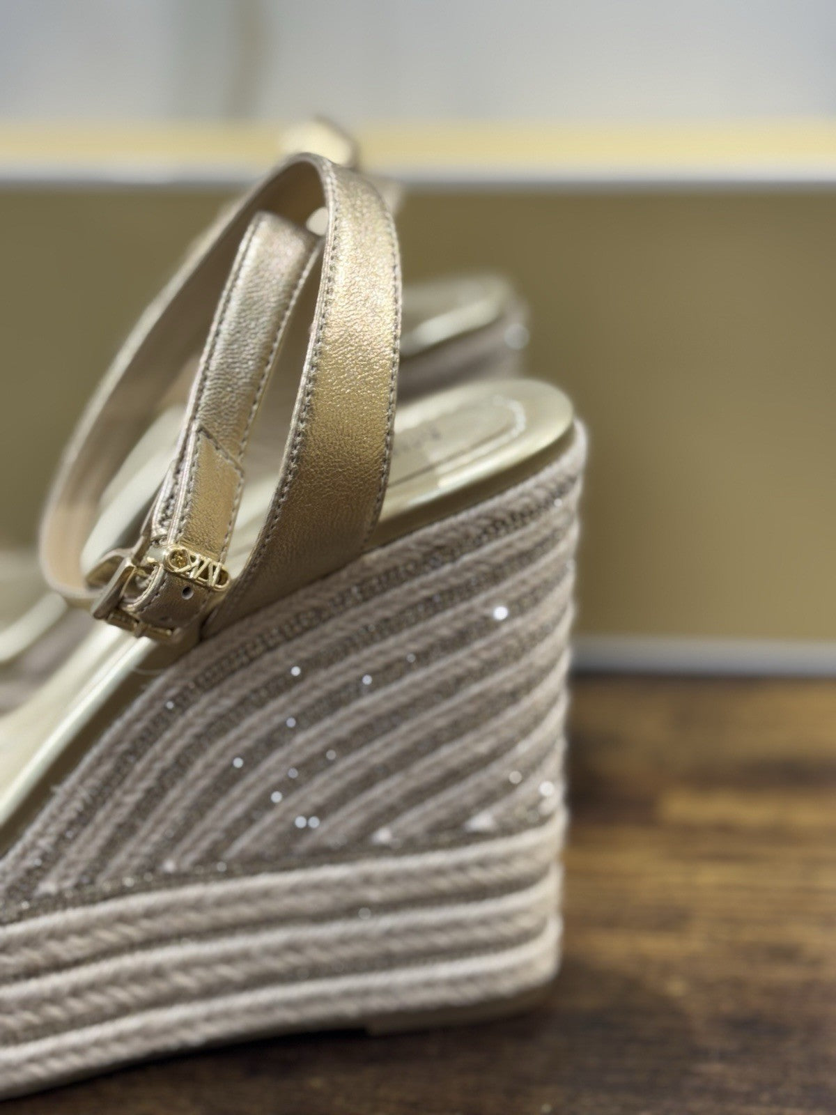 Michael Kors Sandalo Leighton Zeppa Gold  Donna 38.5