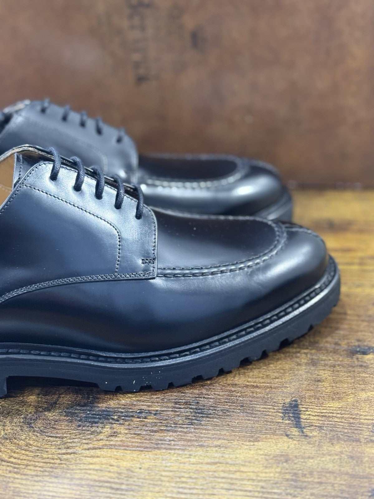 Berwick 1707 Stringata Pelle Nera  Fondo Vibram Uomo 41,5