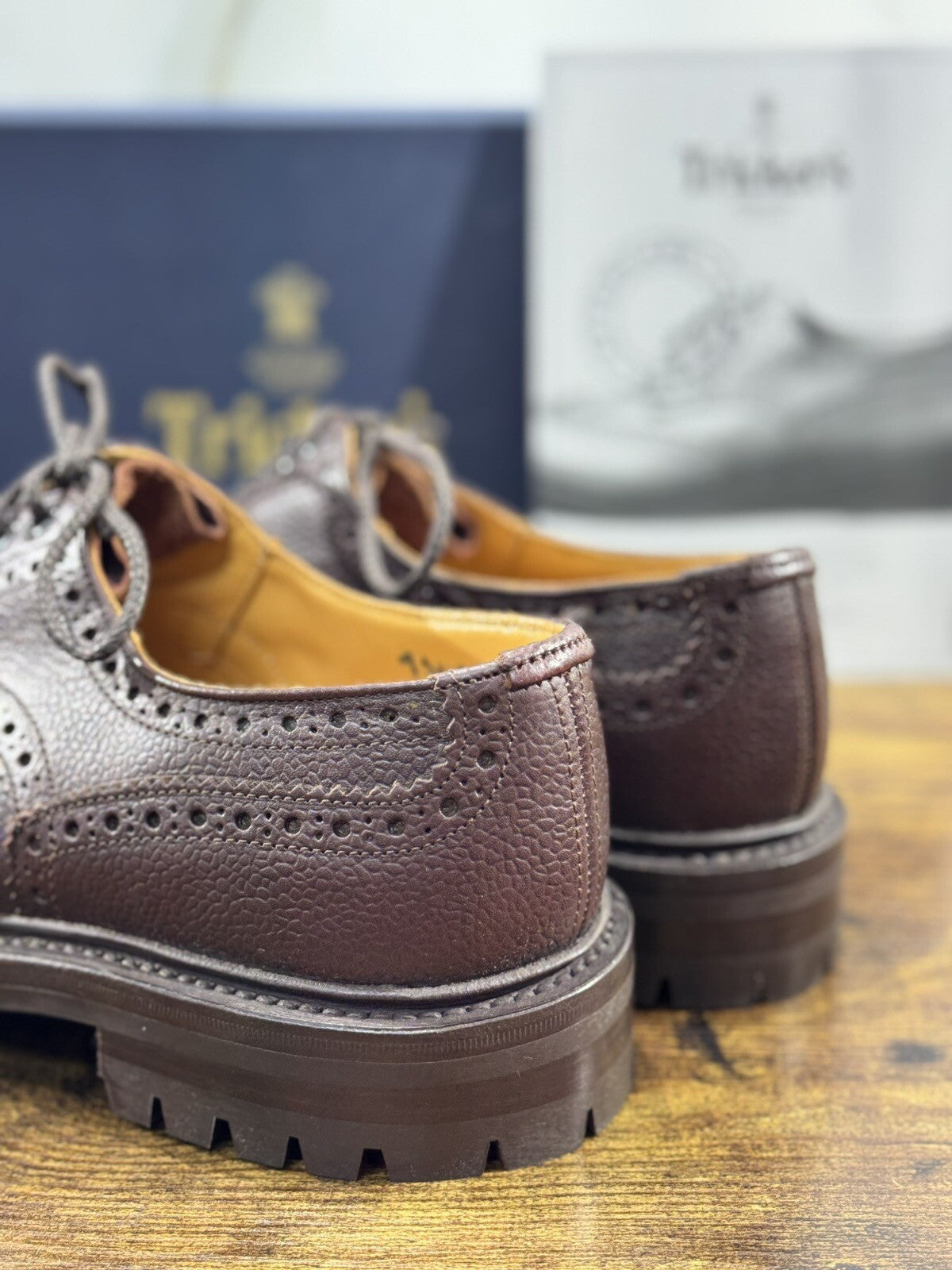 Tricker’s Scarpa Uomo Ilkley Brogue Brown  Goodyear Commando 40.5