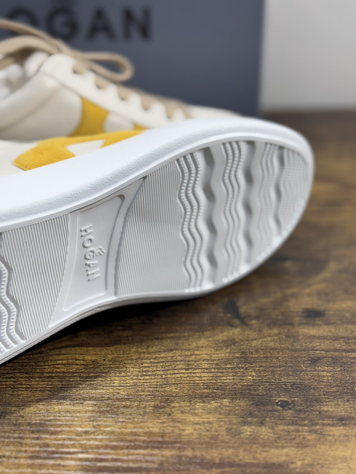 Hogan H564 Donna Sneaker Memory Foam Pelle Yougurt Luxury Hogan Woman 39.5