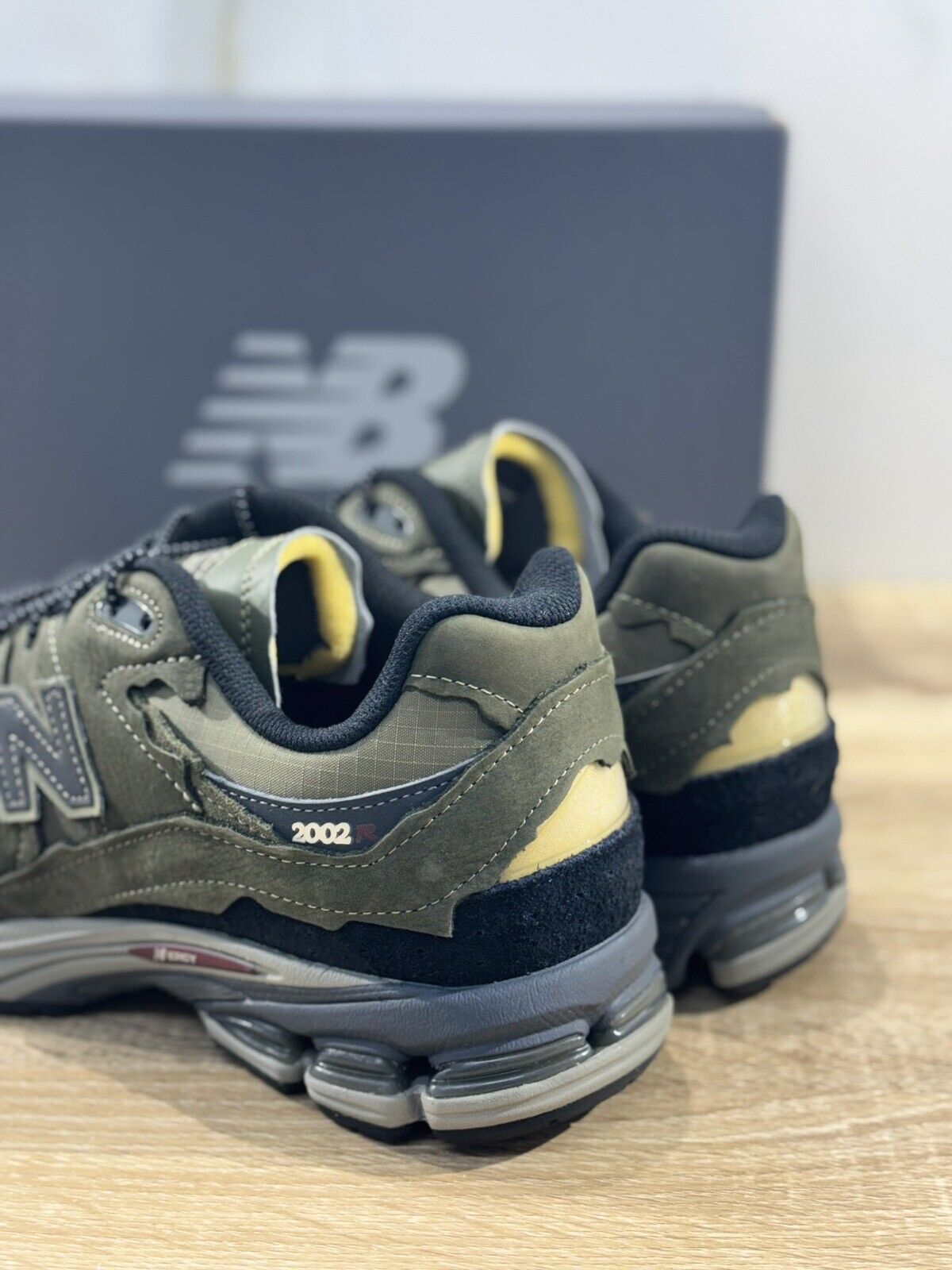 New Balance 2002  Uomo Suede  Casual Verde  Sneaker Uomo New Balance 45