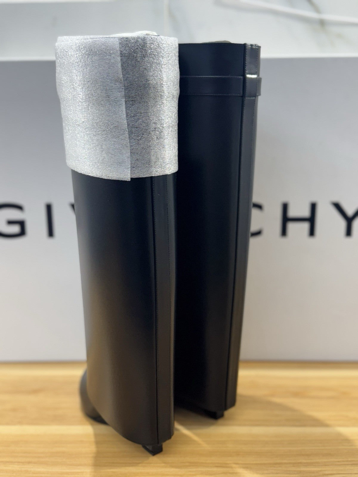 Givenchy Stivali Shark Pinch In Pelle Nero Luxury Donna 40