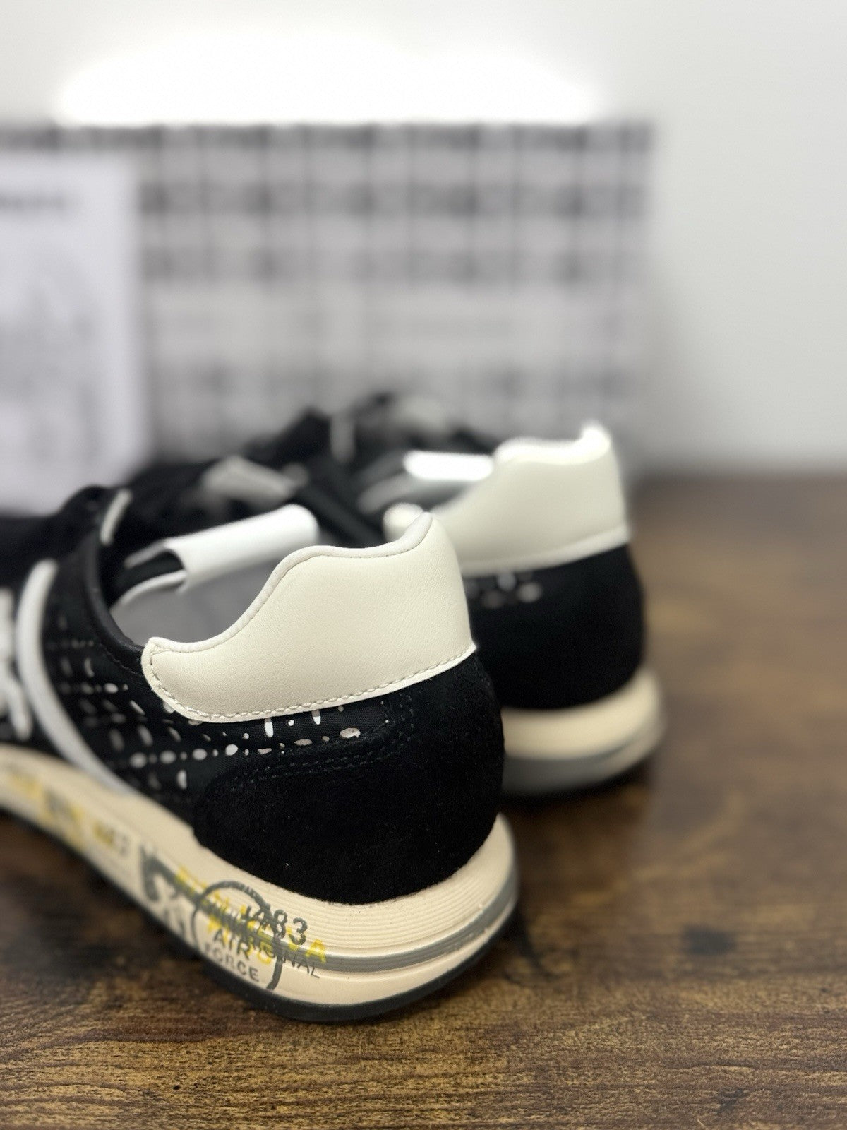 Premiata Lucy Sneaker Pelle Nera  Traforata Casual Premiata Donna 37
