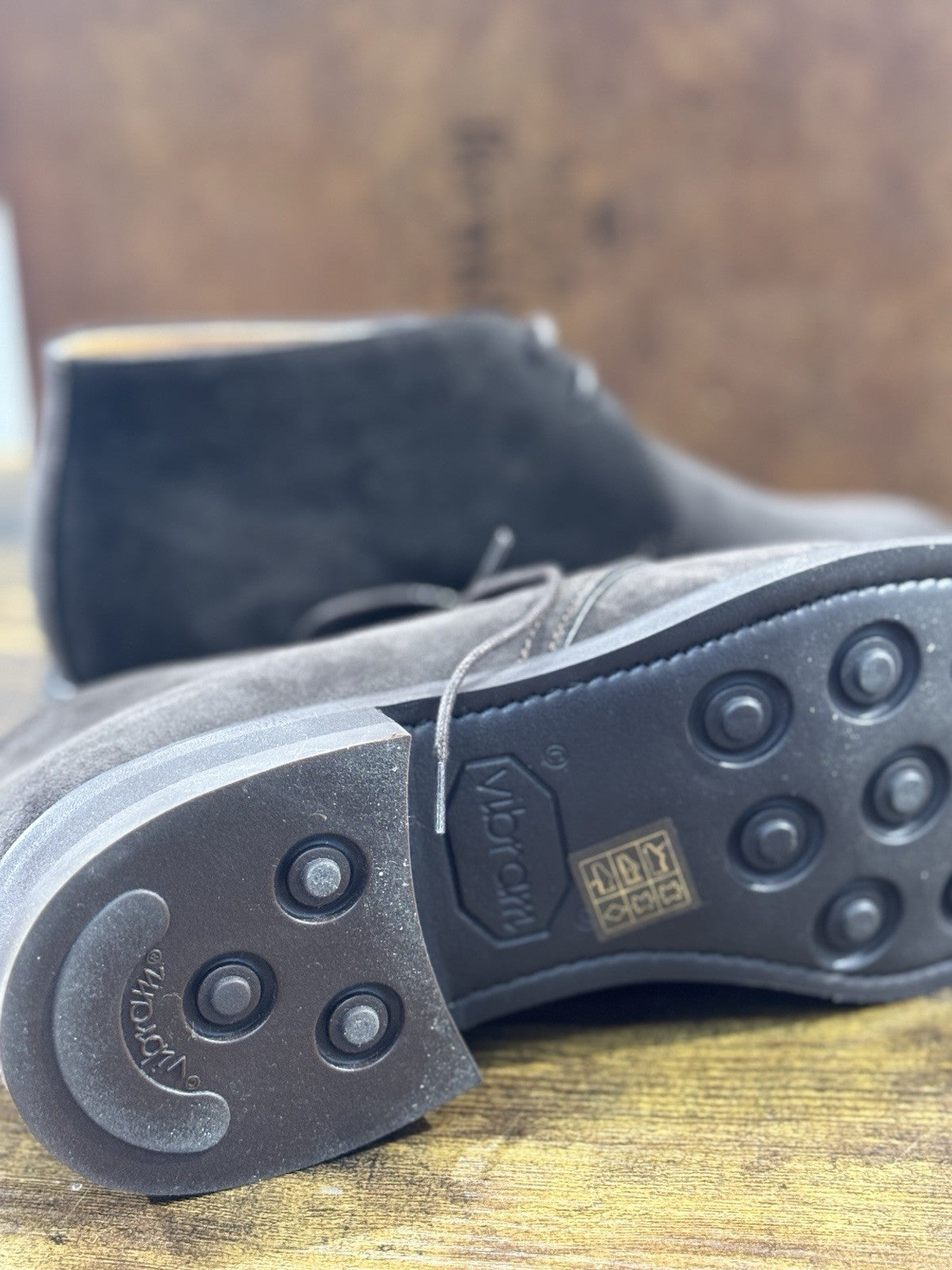 Berwick 1707 Polacchino Testa Moro Suede Fondo Vibram Uomo 43.5