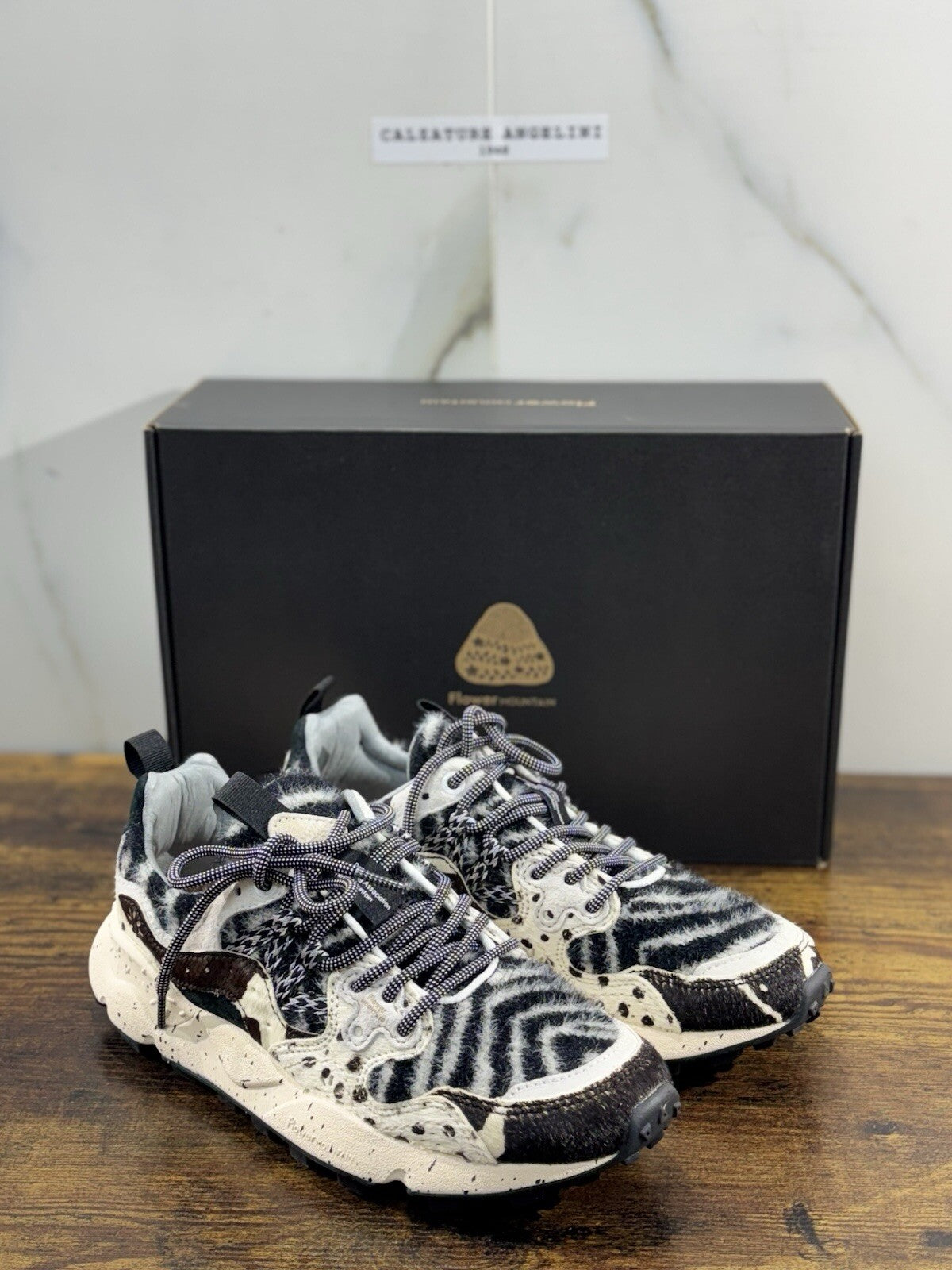Flower Mountain Yamano 3 White Black   Light Suede Pony  Causal Snekaer Donna 36